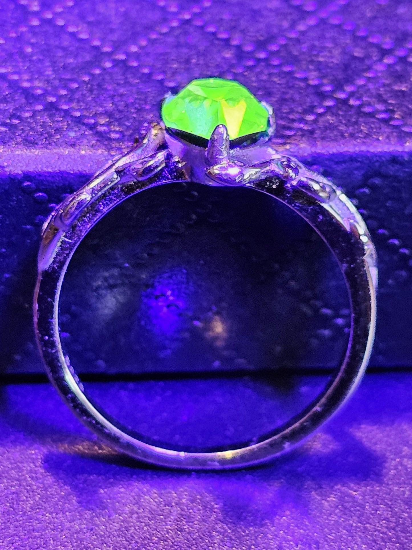 Uranium Glass Heart cut Ring size 6 to 10 in new Sterling Silver with a vintage rare Uranium glass stone that glows under black / UV light