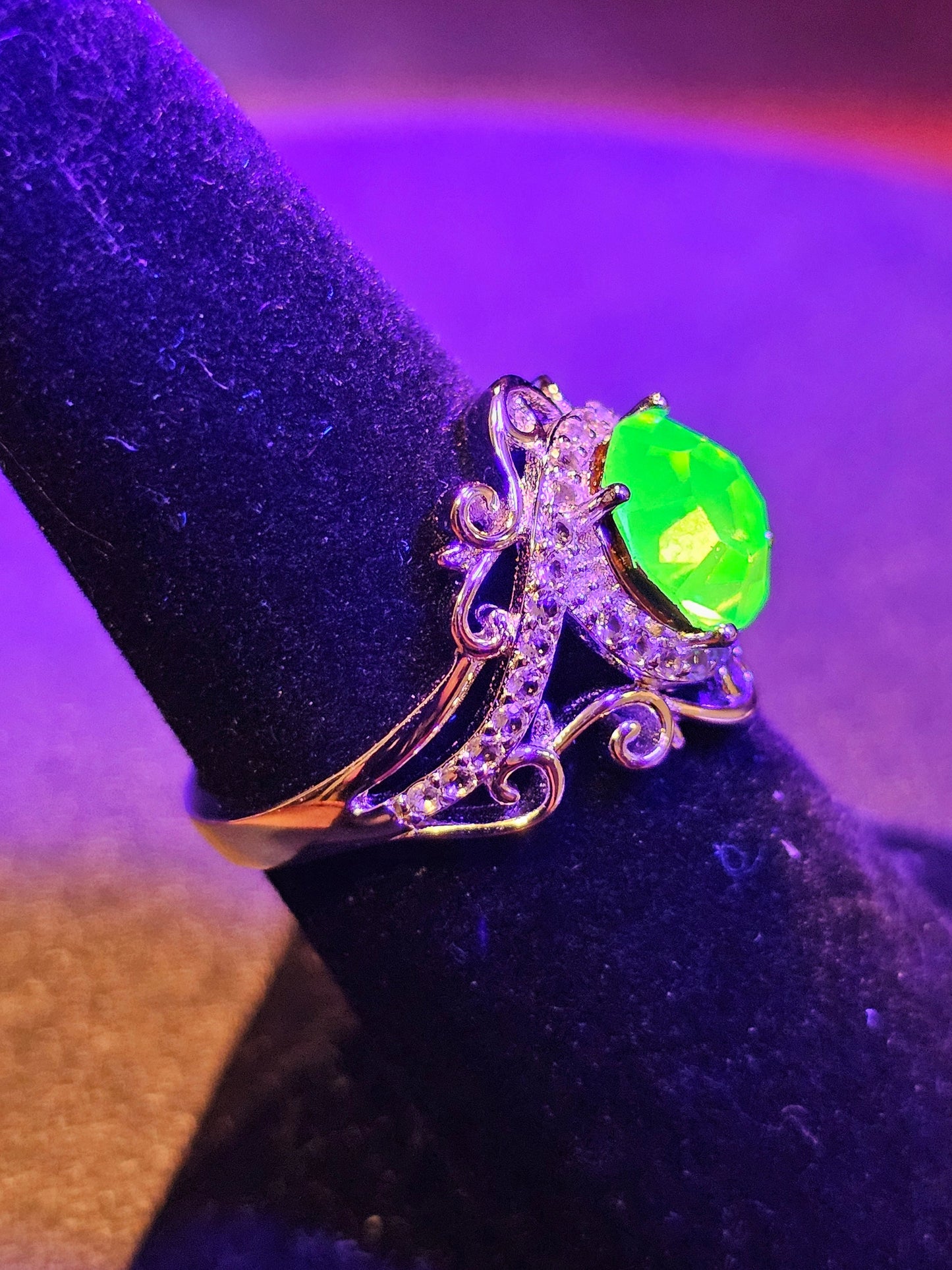 Uranium Glass Round cut Ring in size 6.5, 7 & 7.5 new Sterling Silver with a vintage Uranium glass stone that glows under black / UV light