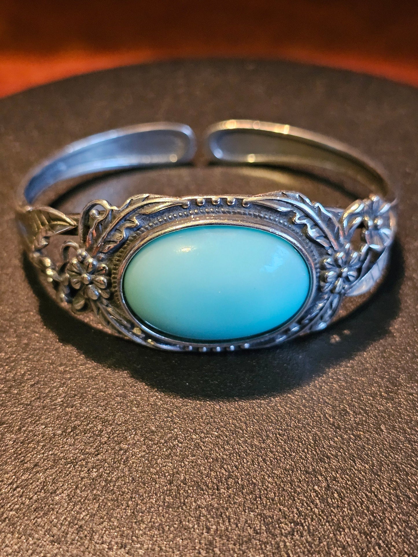 Bracelets en verre d'uranium neufs en argent sterling avec pierres ovales en verre d'uranium vintage de 25 x 18 mm qui brillent sous la lumière noire / UV