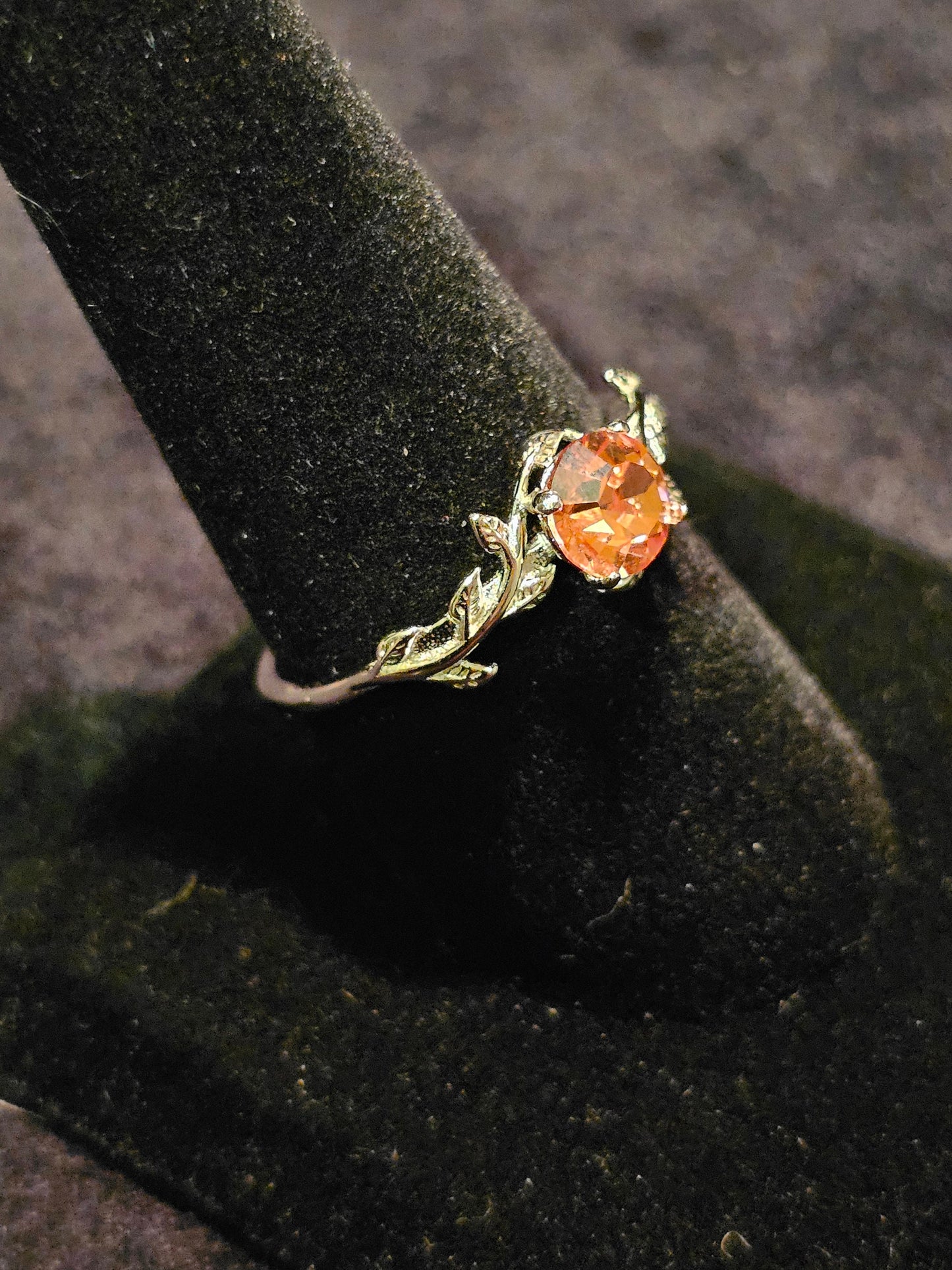 Uranium Glass Round cut Ring size 4 to 10.5 new Sterling Silver with vintage rare Pink Uranium glass stone that glows under black / UV light