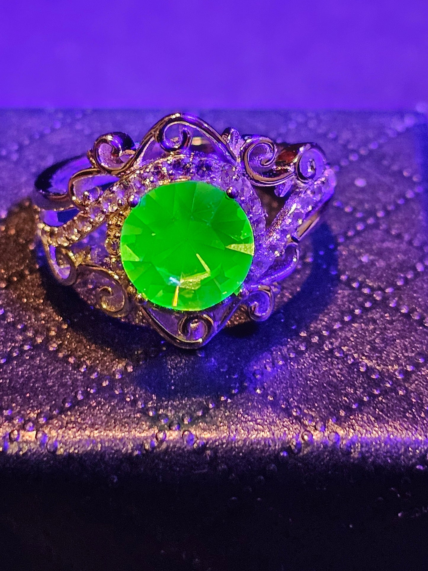 Uranium Glass Round cut Ring in size 6.5, 7 & 7.5 new Sterling Silver with a vintage Uranium glass stone that glows under black / UV light