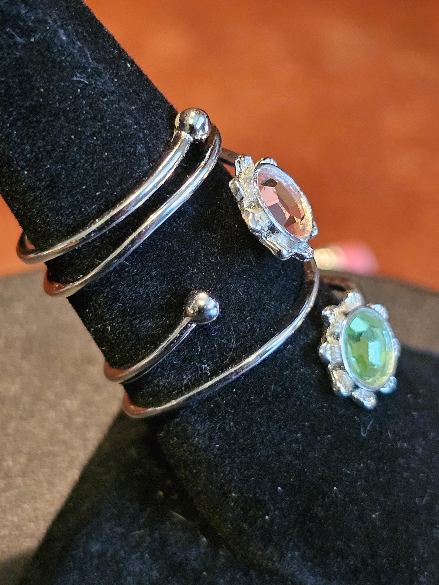 Bague réglable en verre d'uranium, en argent sterling neuf, avec une pierre de verre d'uranium verte ou rose vintage de 6 mm qui brille sous la lumière noire