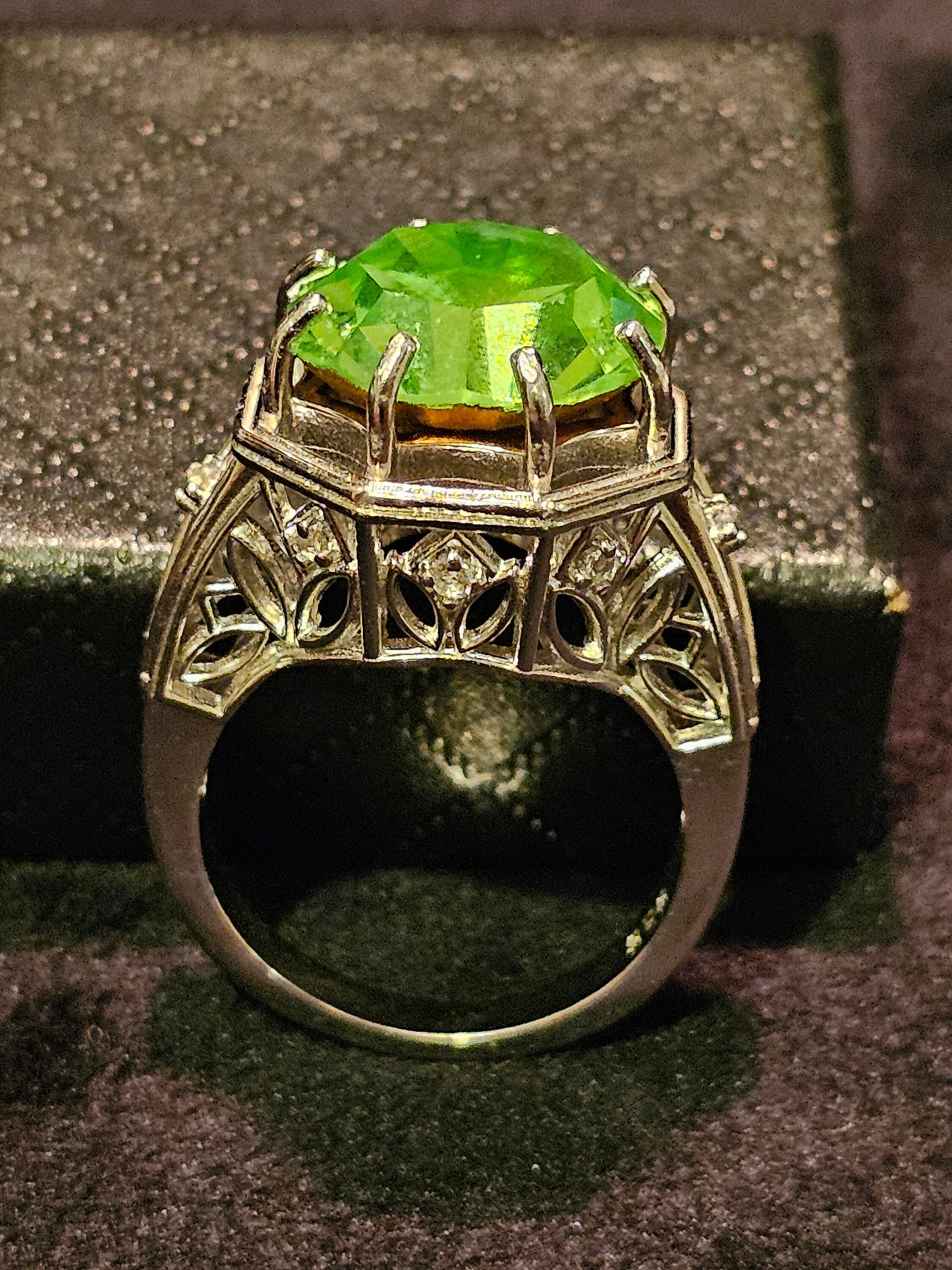 Uranium Glass Round cut Ring size 6.5, 7, 7.5 new Sterling Silver with a large vintage Uranium glass stone that glows under black / UV light