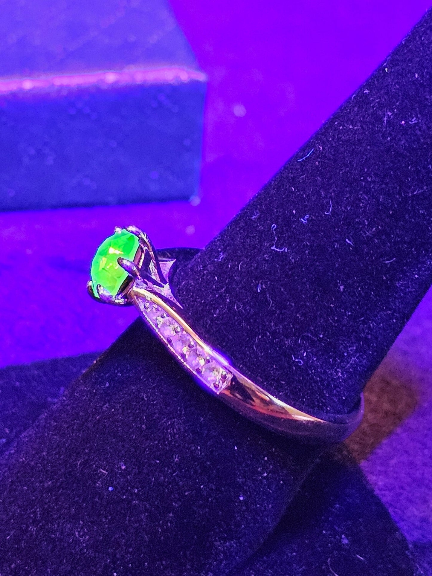 Uranium Glass Round cut Ring size 5, through size 10.5 in Sterling Silver vintage Uranium glass stone that glows under black / UV light