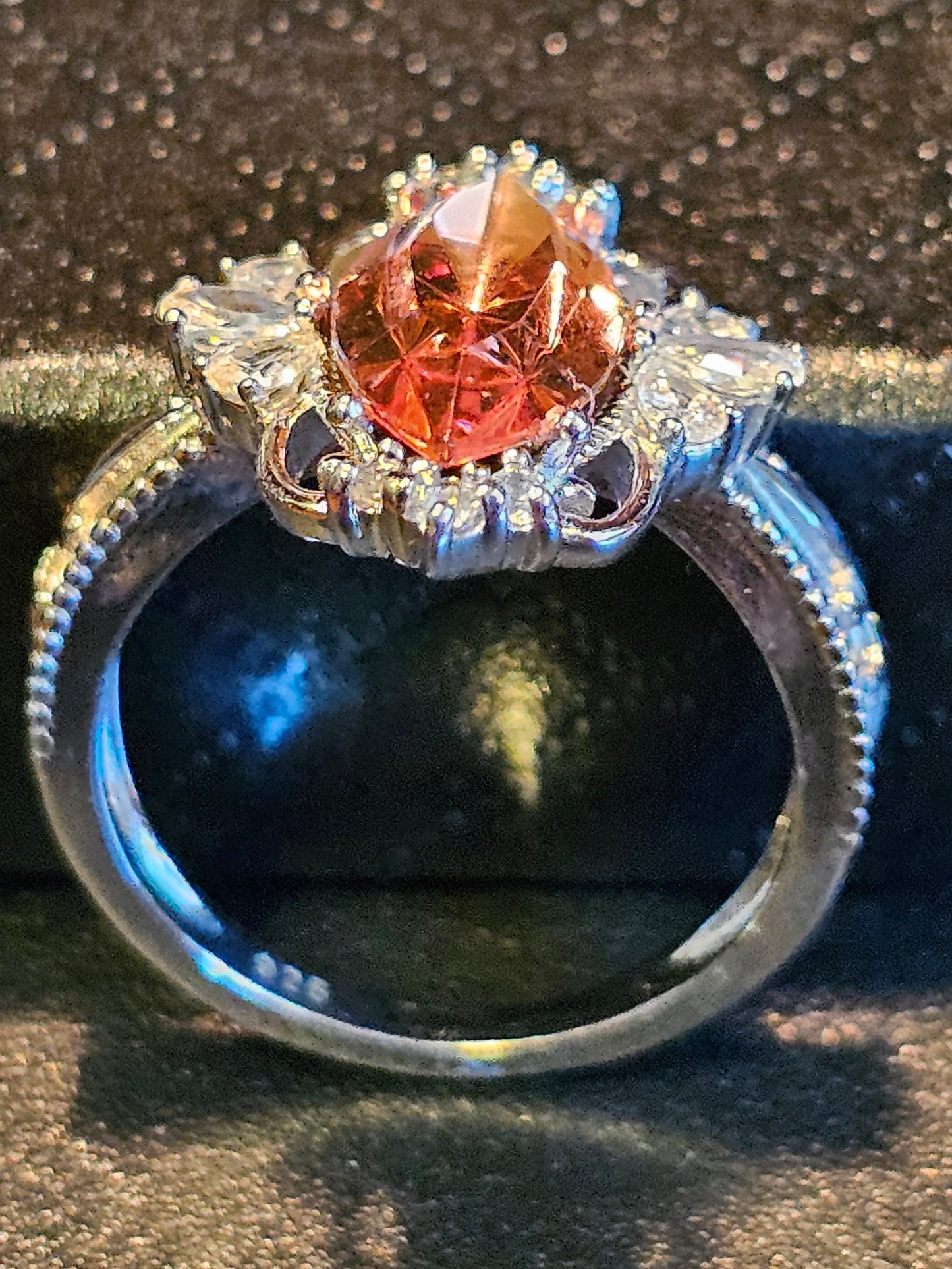 Bague en verre d'uranium taille marquise toutes tailles style Fleur de Lis argent sterling vintage pierre de verre d'uranium qui brille sous la lumière noire / UV