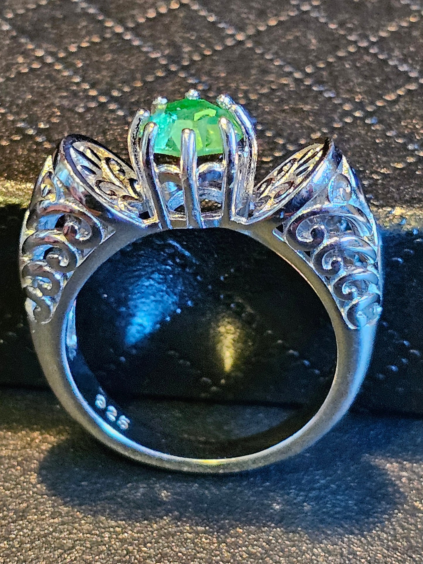 Uranium Glass Round cut Ring vintage style size 7 in new Sterling Silver with a Uranium glass stone that glows under black / UV light