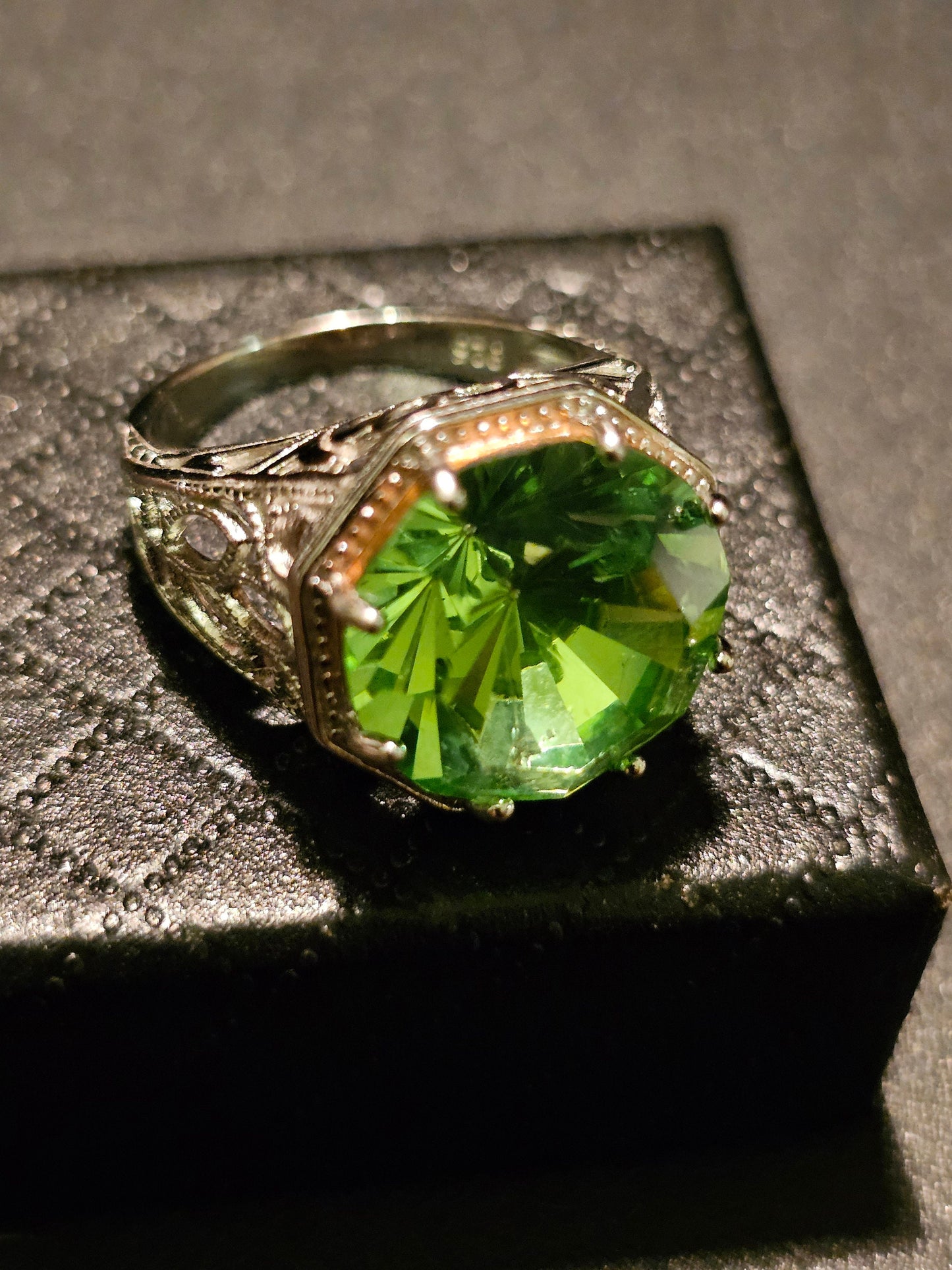 Uranium Glass Round cut Ring Art Deco in size 6.5, 7, 7.5 Sterling Silver large vintage Uranium glass stone that glows under black/UV light