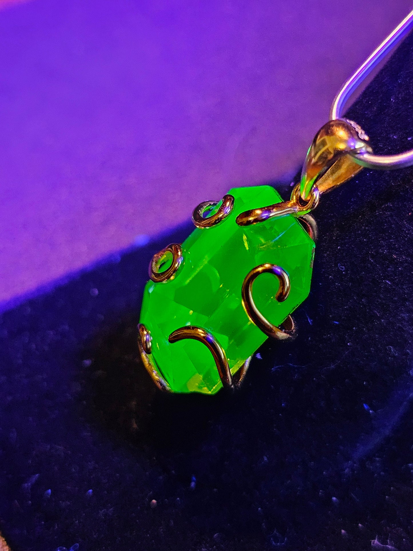 Uranium Glass Pendant in new Sterling Silver with a vintage Emerald cut 18x13 mm Uranium Glass stone glows under black / UV light