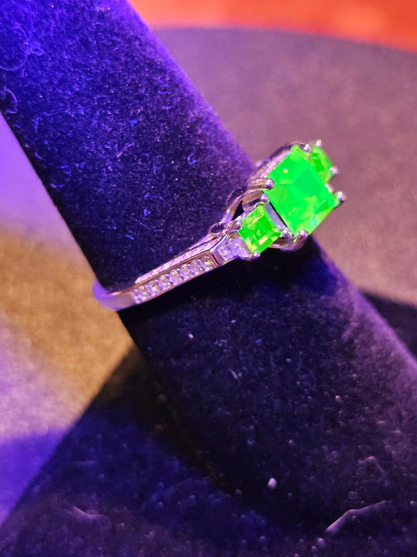 Uranium Glass Ring size 7 Sterling Silver vintage Princess cut Uranium glass stone and 2 accent stones that glows under black / UV light