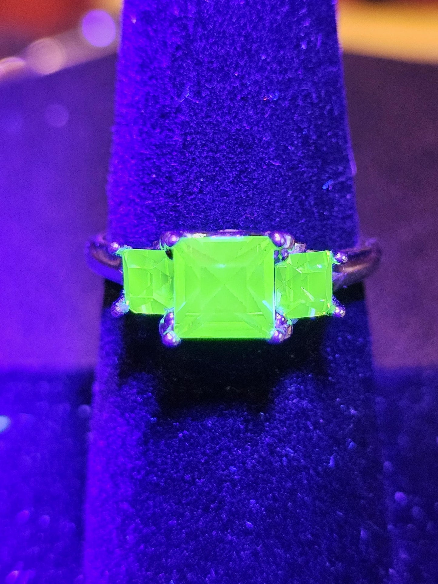 Uranium Glass Princess cut Ring size 7 new Sterling Silver/18K Gold Uranium glass stone and 2 accent stones that glows under black/UV light