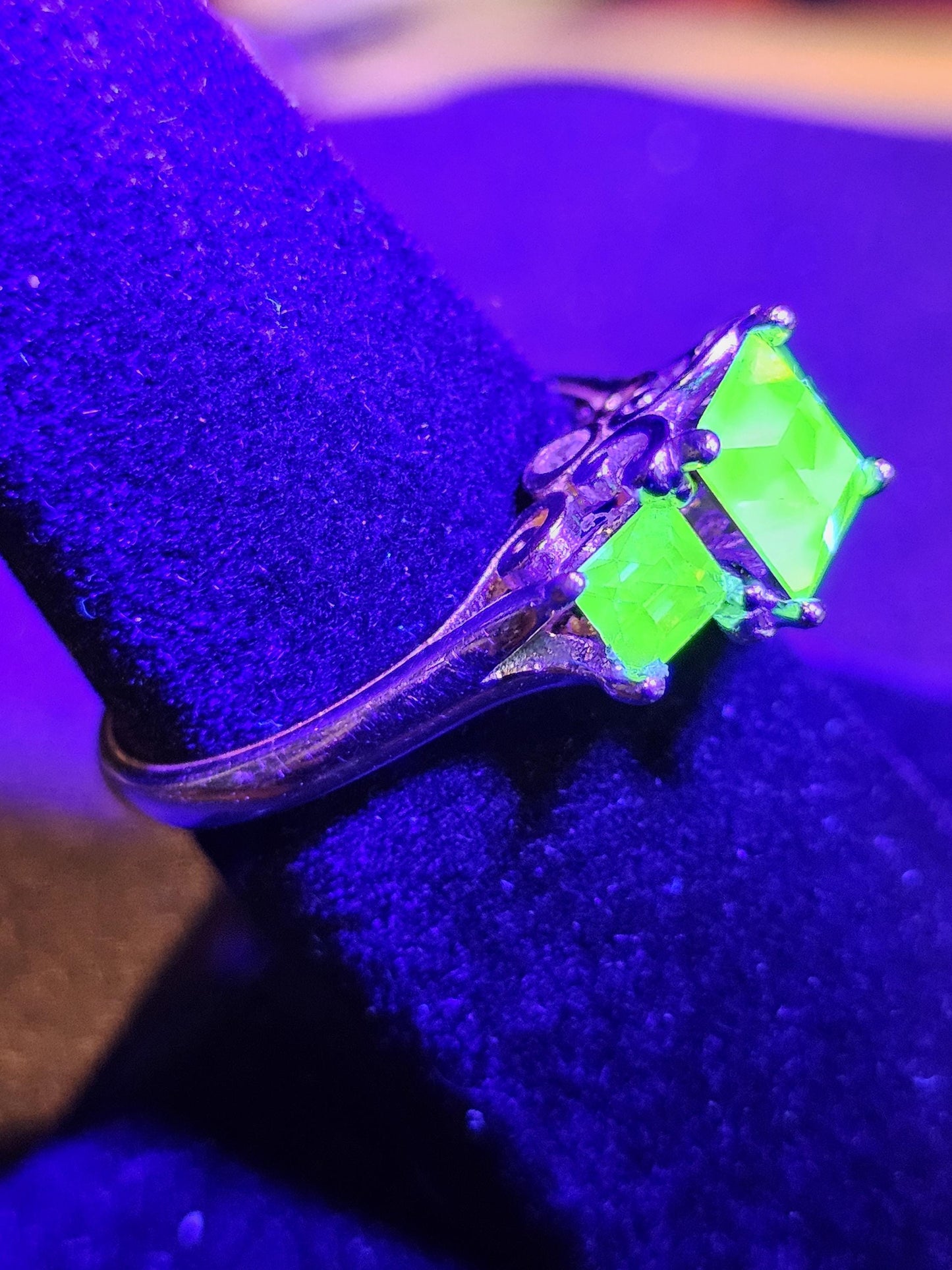 Uranium Glass Princess cut Ring size 7 new Sterling Silver/18K Gold Uranium glass stone and 2 accent stones that glows under black/UV light