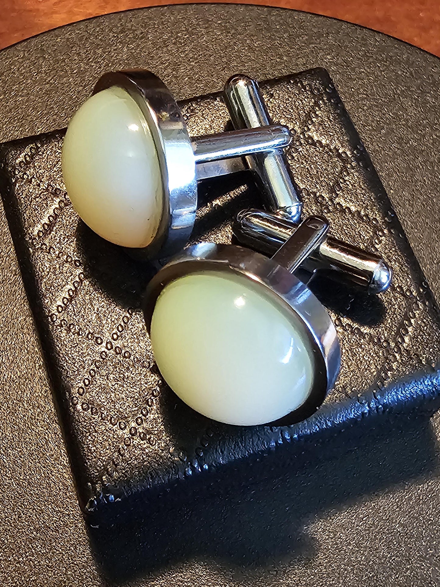 Uranium Glass Cufflinks Titanium 15 mm Round cut Round top Cabochons that are vintage Uranium Glass stones that glow under black / UV light