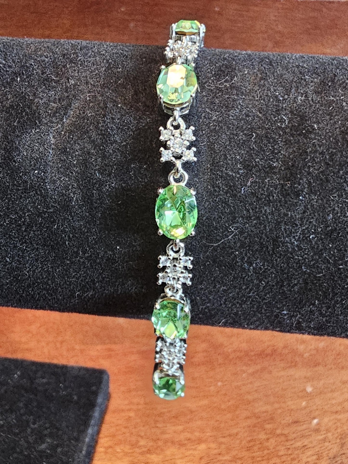 Uranium Glass Bracelet new Sterling Silver with five vintage 8x6 mm Uranium glass Oval cut stones that glows under black / UV light