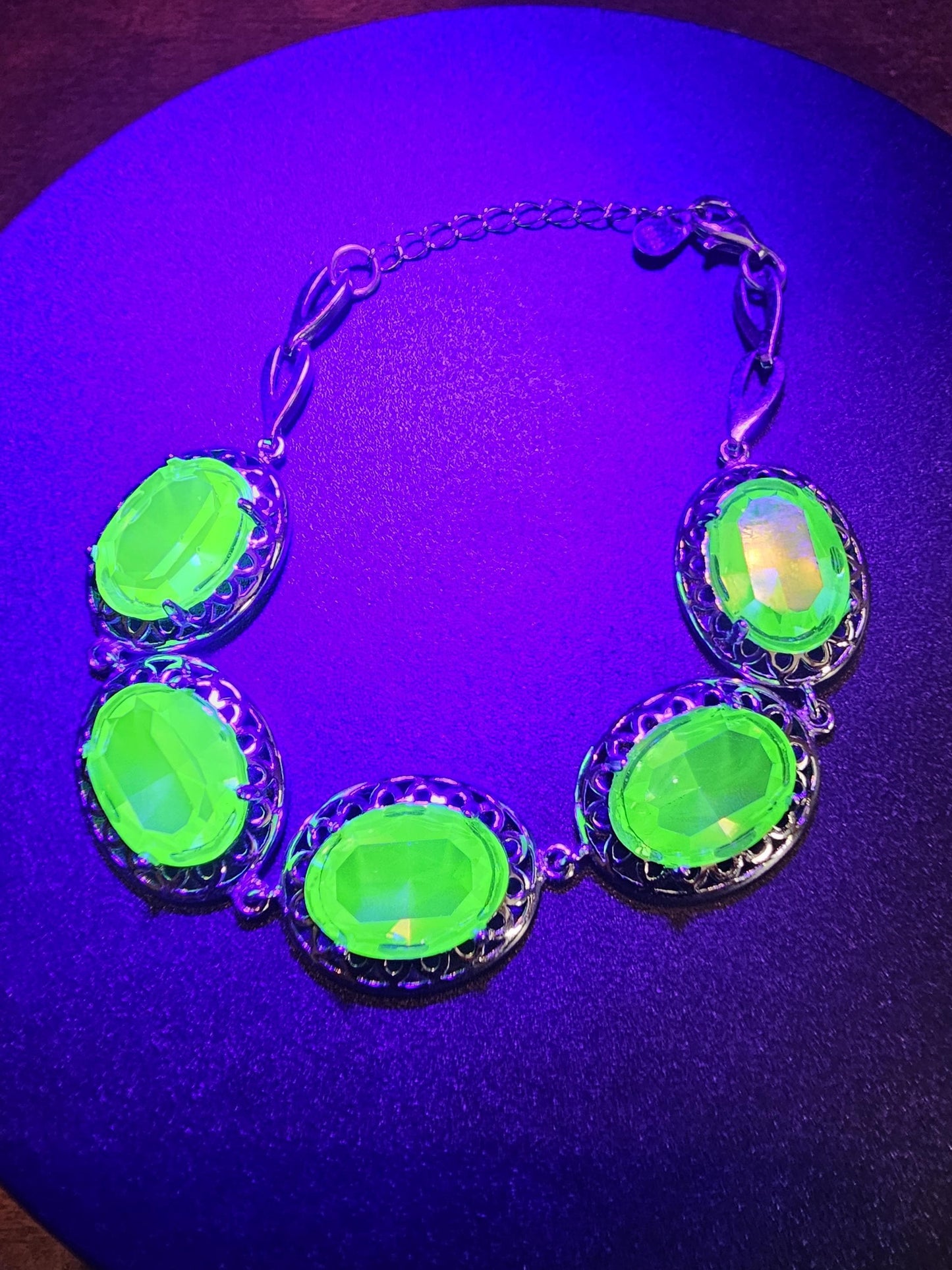 Uranium Glass Bracelet new Sterling Silver with five vintage Uranium glass Oval cut stones a large 14x10mm that glows under black / UV light