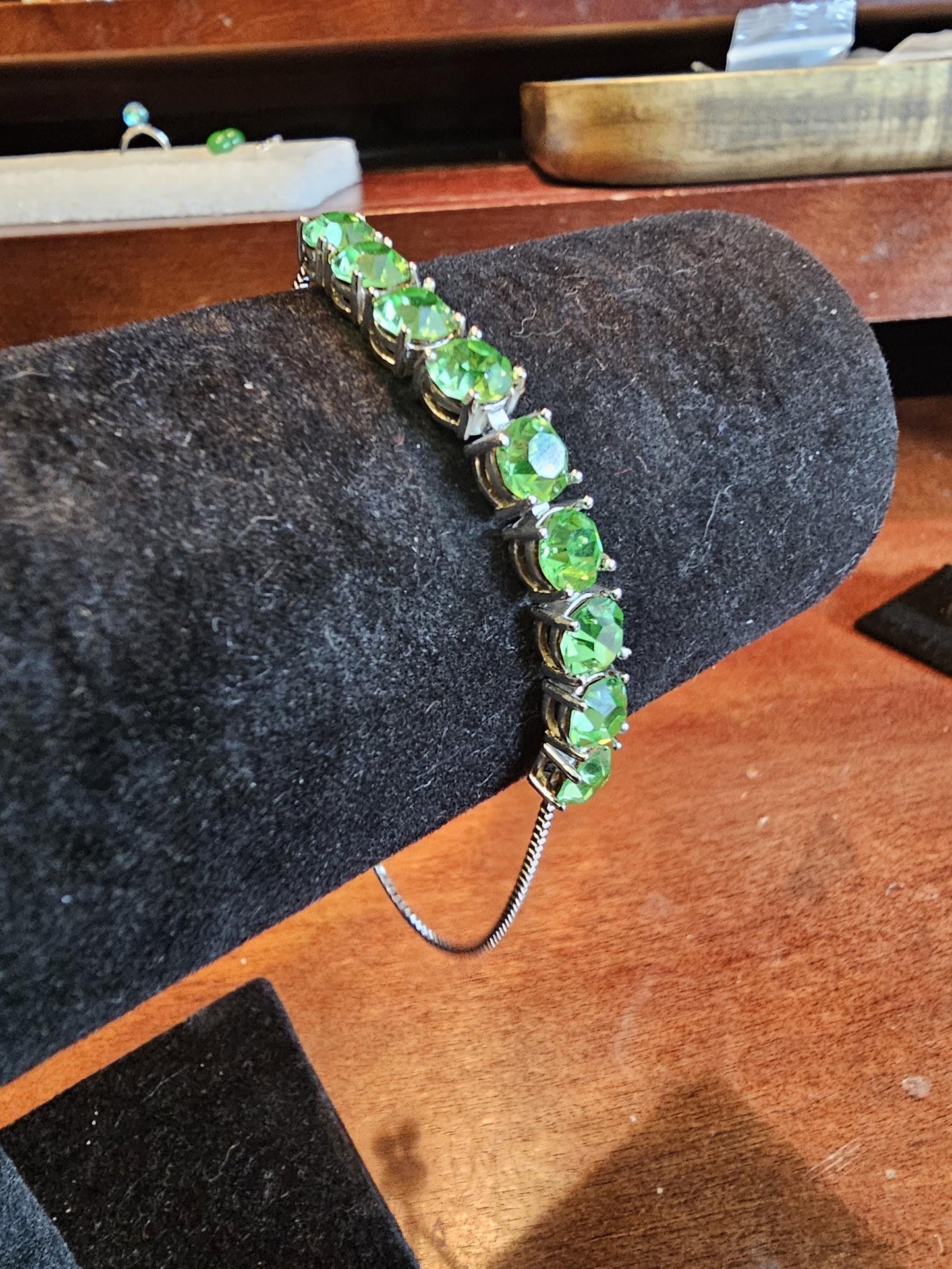 Uranium Glass Bracelet new Sterling Silver with 9 vintage Uranium glass Round cut stones in 6 mm that glow under black / UV light.