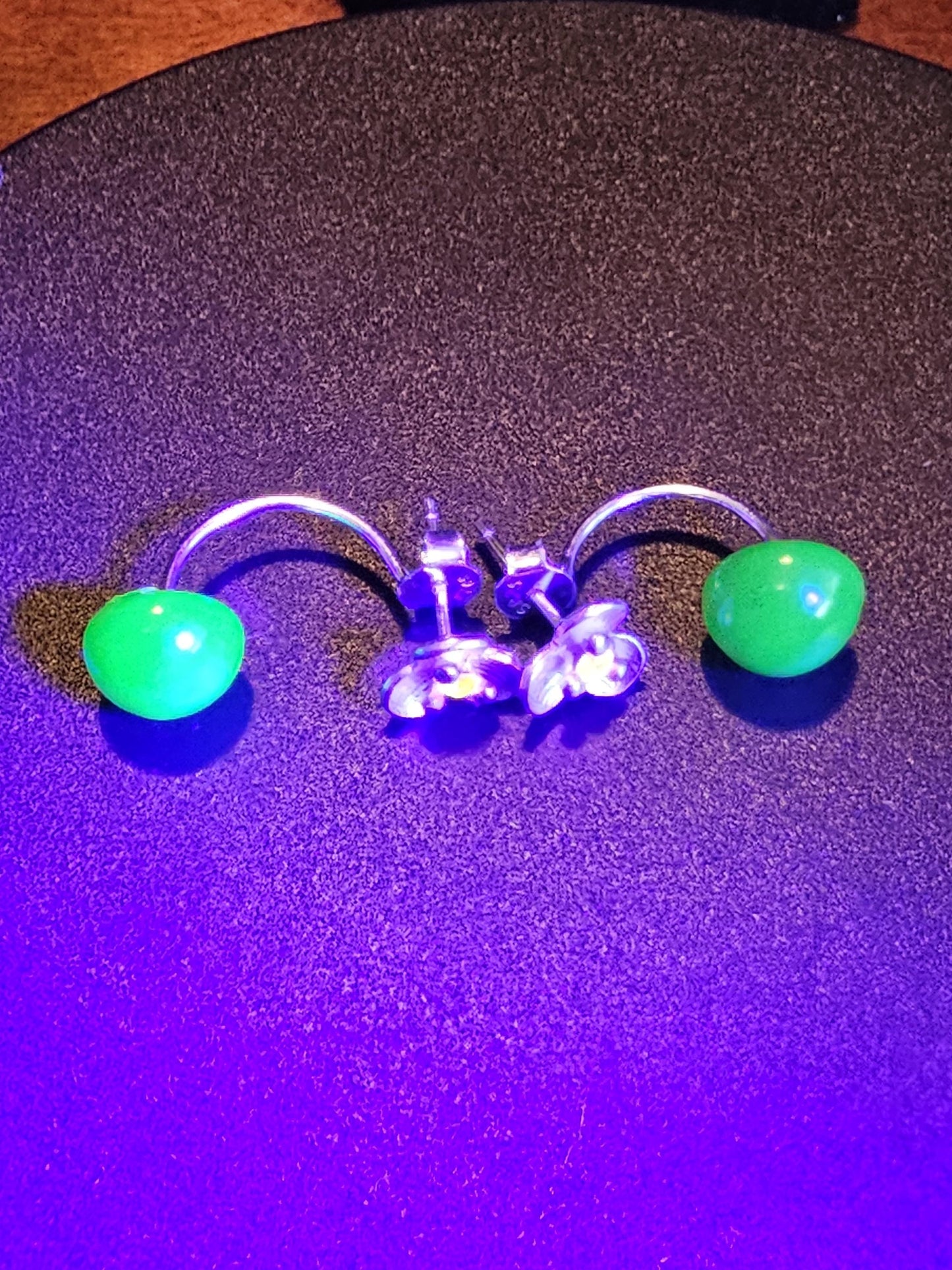 Uranium Glass Earrings with Vintage Dark Green 9 mm round cut Uranium Glass stones in new Sterling Silver that glow under black/UV light