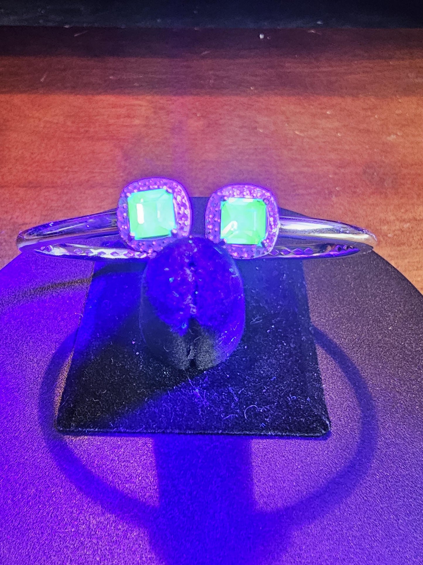 Uranium Glass Bracelet new Sterling Silver with a vintage Uranium glass Princess cut stones that glows under black / UV light