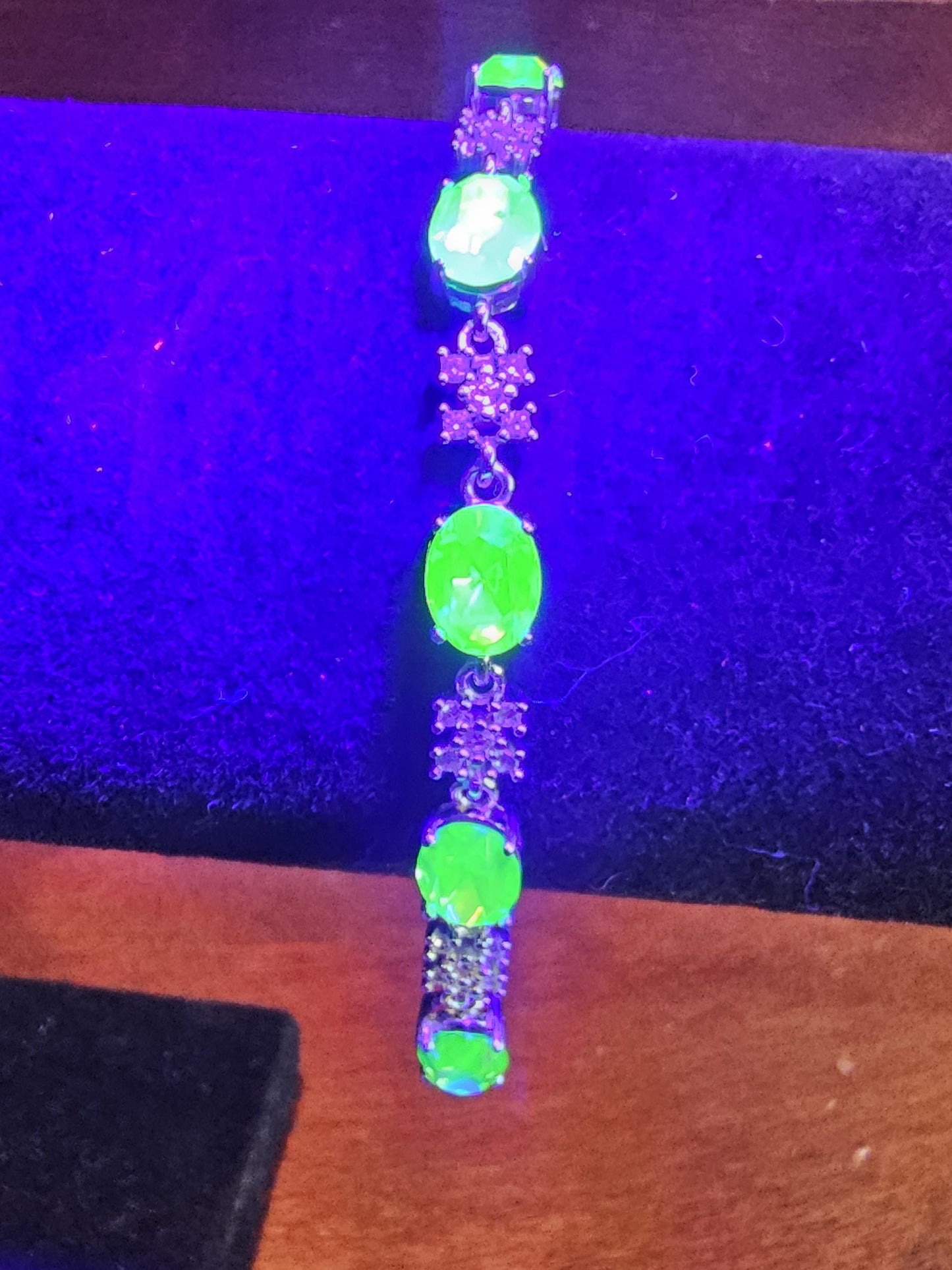 Uranium Glass Bracelet new Sterling Silver with five vintage 8x6 mm Uranium glass Oval cut stones that glows under black / UV light