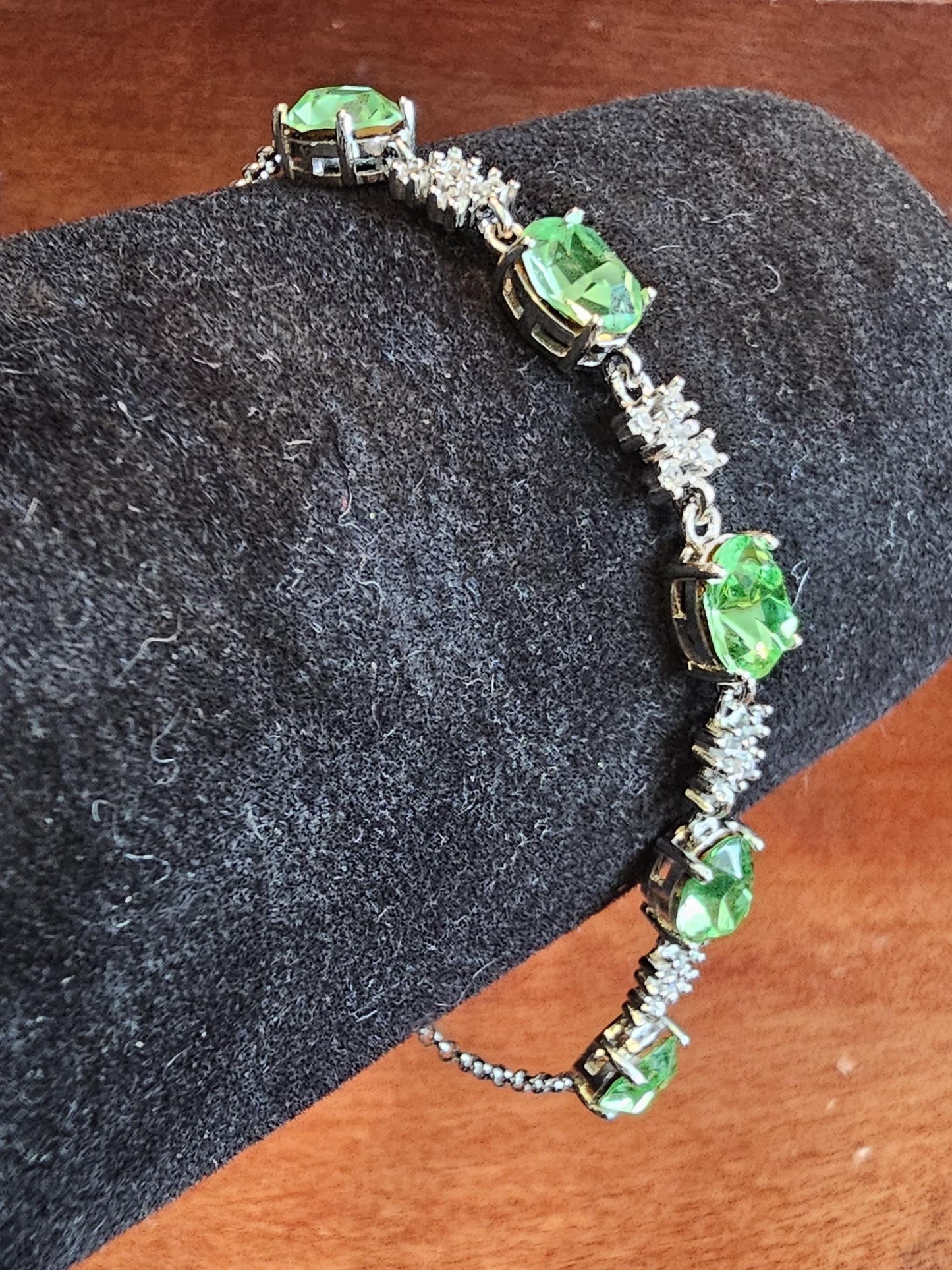 Uranium Glass Bracelet new Sterling Silver with five vintage 8x6 mm Uranium glass Oval cut stones that glows under black / UV light