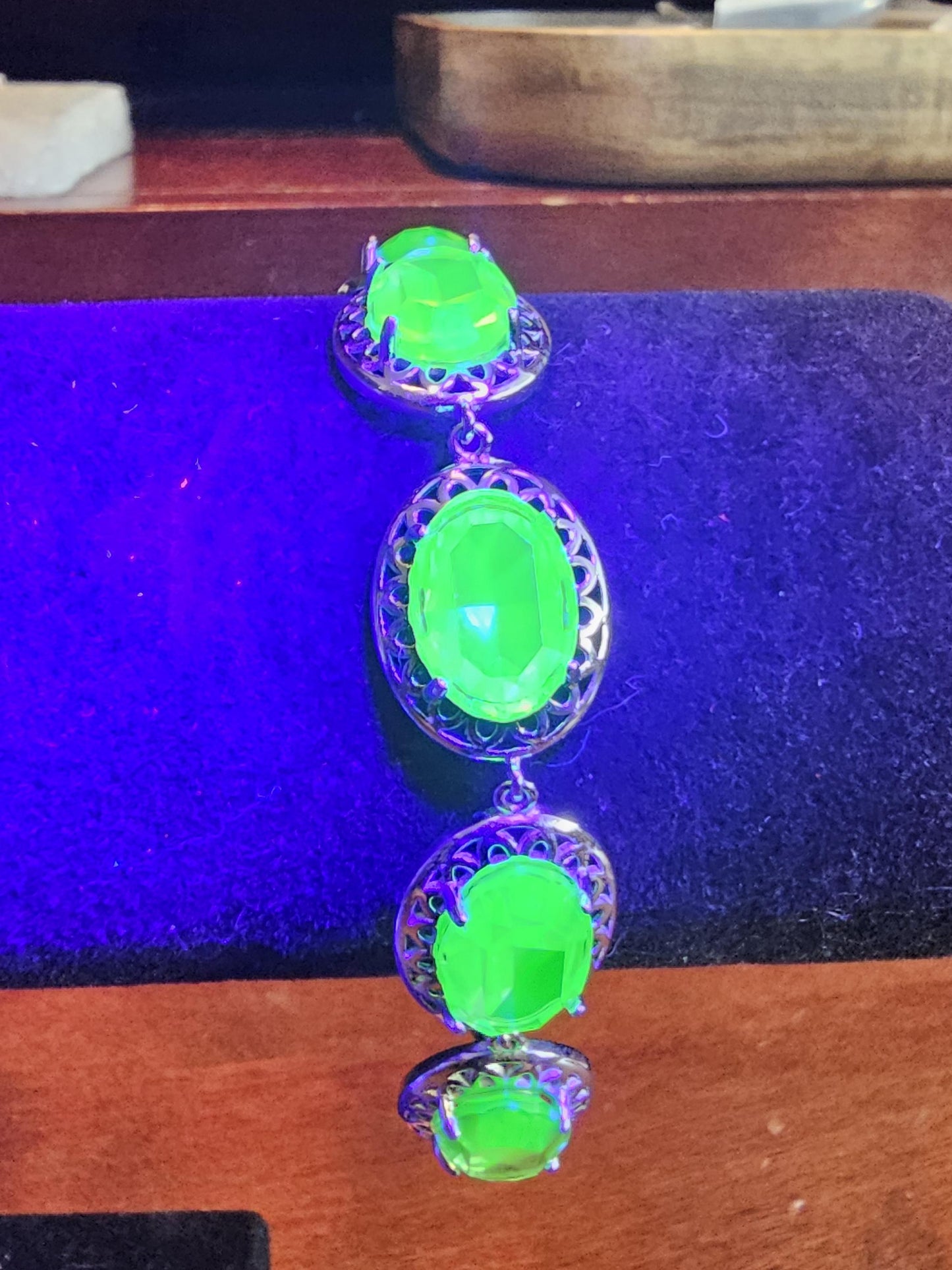 Uranium Glass Bracelet new Sterling Silver with five vintage Uranium glass Oval cut stones a large 14x10mm that glows under black / UV light