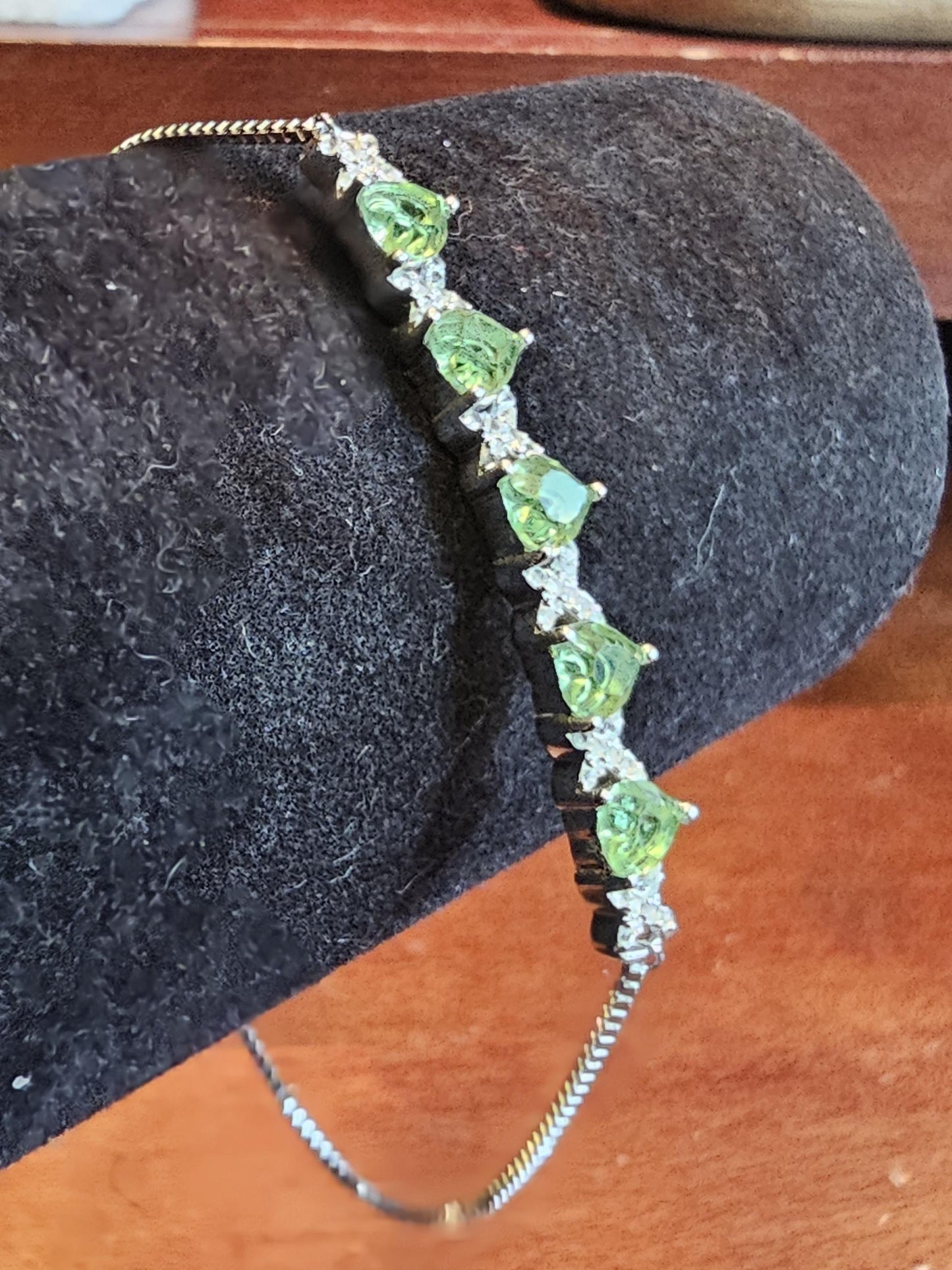 Uranium Glass Bracelet new Sterling Silver with 5 vintage Uranium glass Heart cut 5x5.5 mm stones that glow under black / UV light