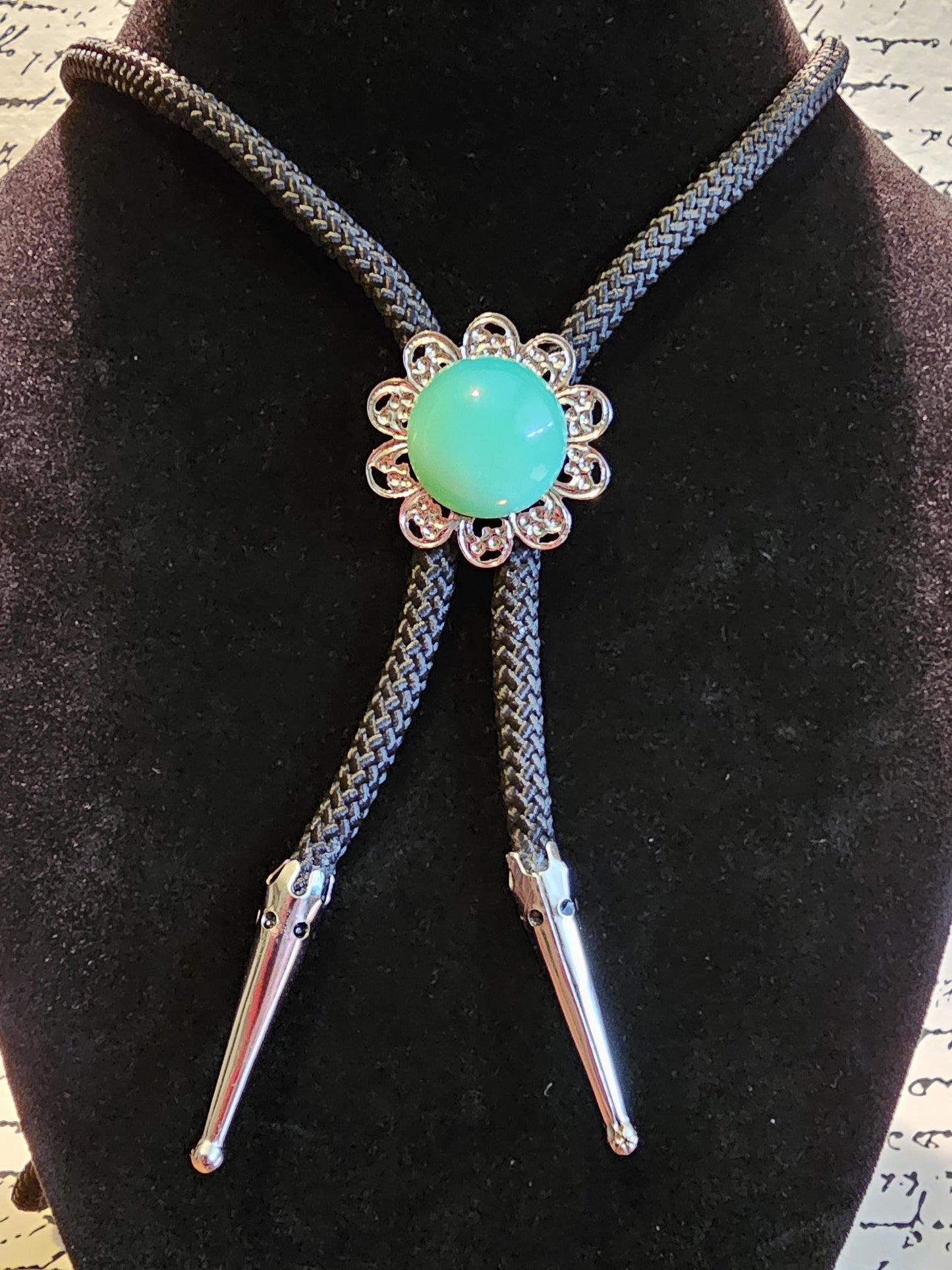 Uranium Glass Bolo Tie Green 18 mm Round cut Round top Cabochon cut vintage Uranium Glass stone that glows under black / UV light