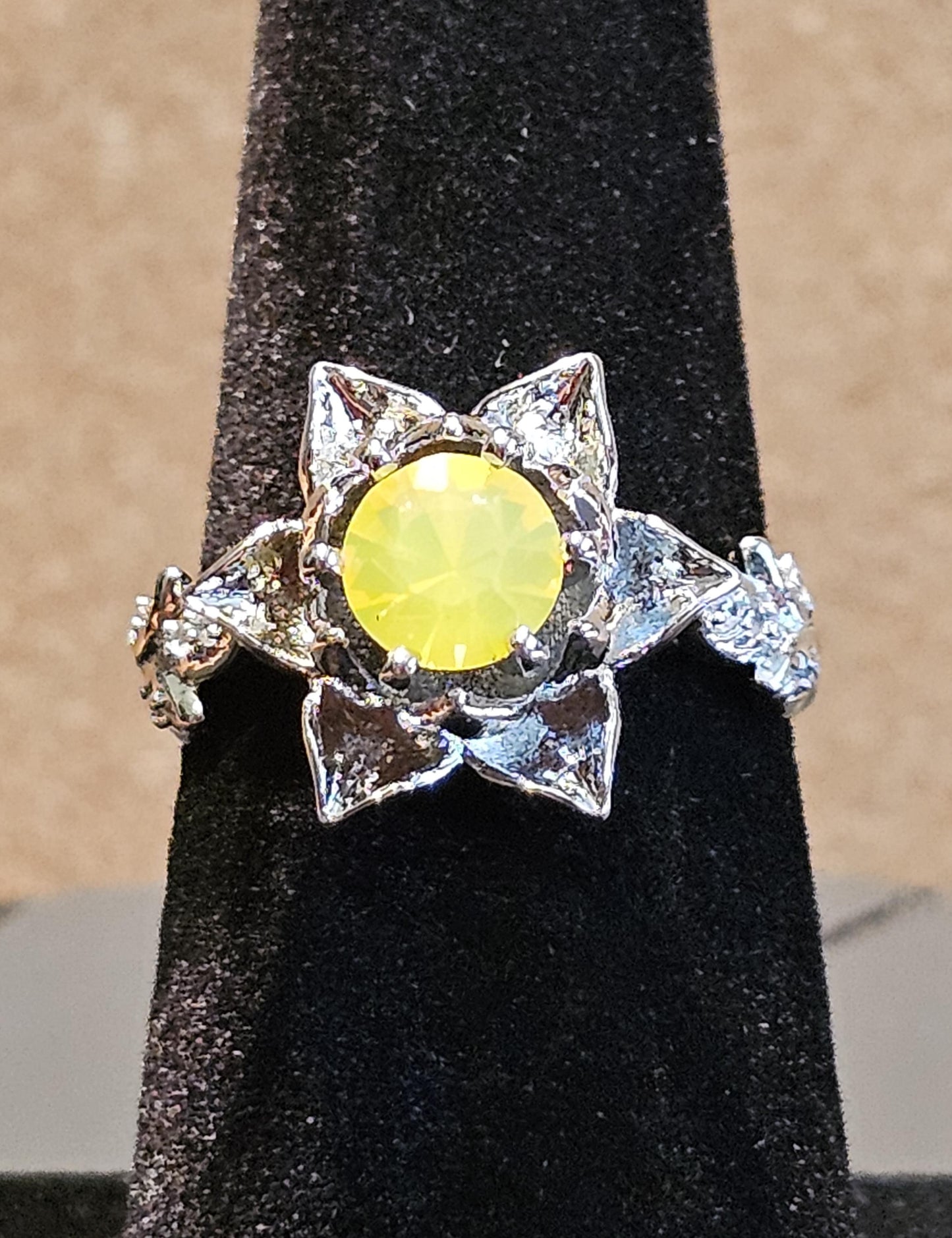 Uranium Glass Round cut Ring Flower style new Sterling Silver size 7 vintage Yellow Uranium glass stone that glows under black / UV light