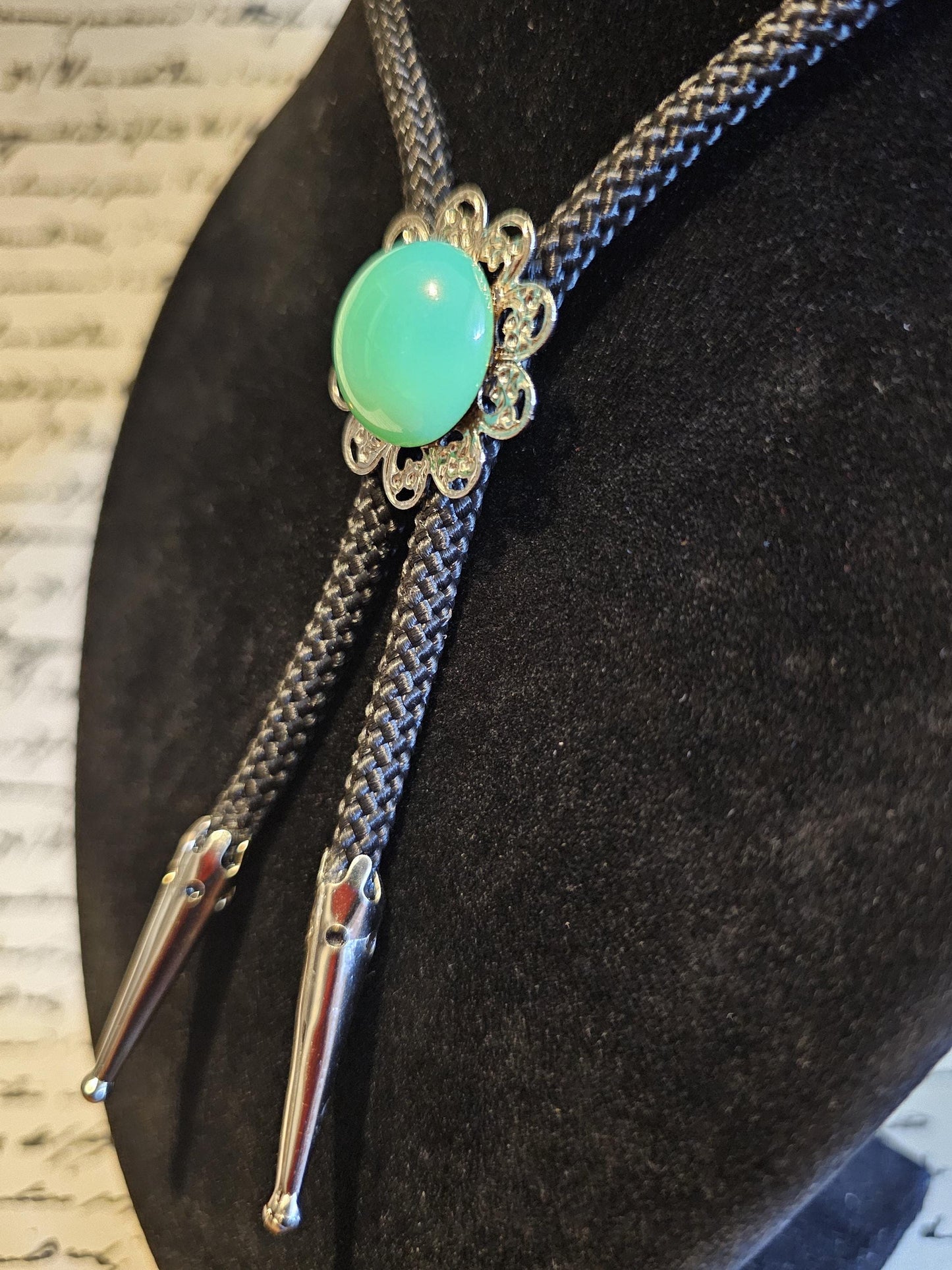 Uranium Glass Bolo Tie Green 18 mm Round cut Round top Cabochon cut vintage Uranium Glass stone that glows under black / UV light