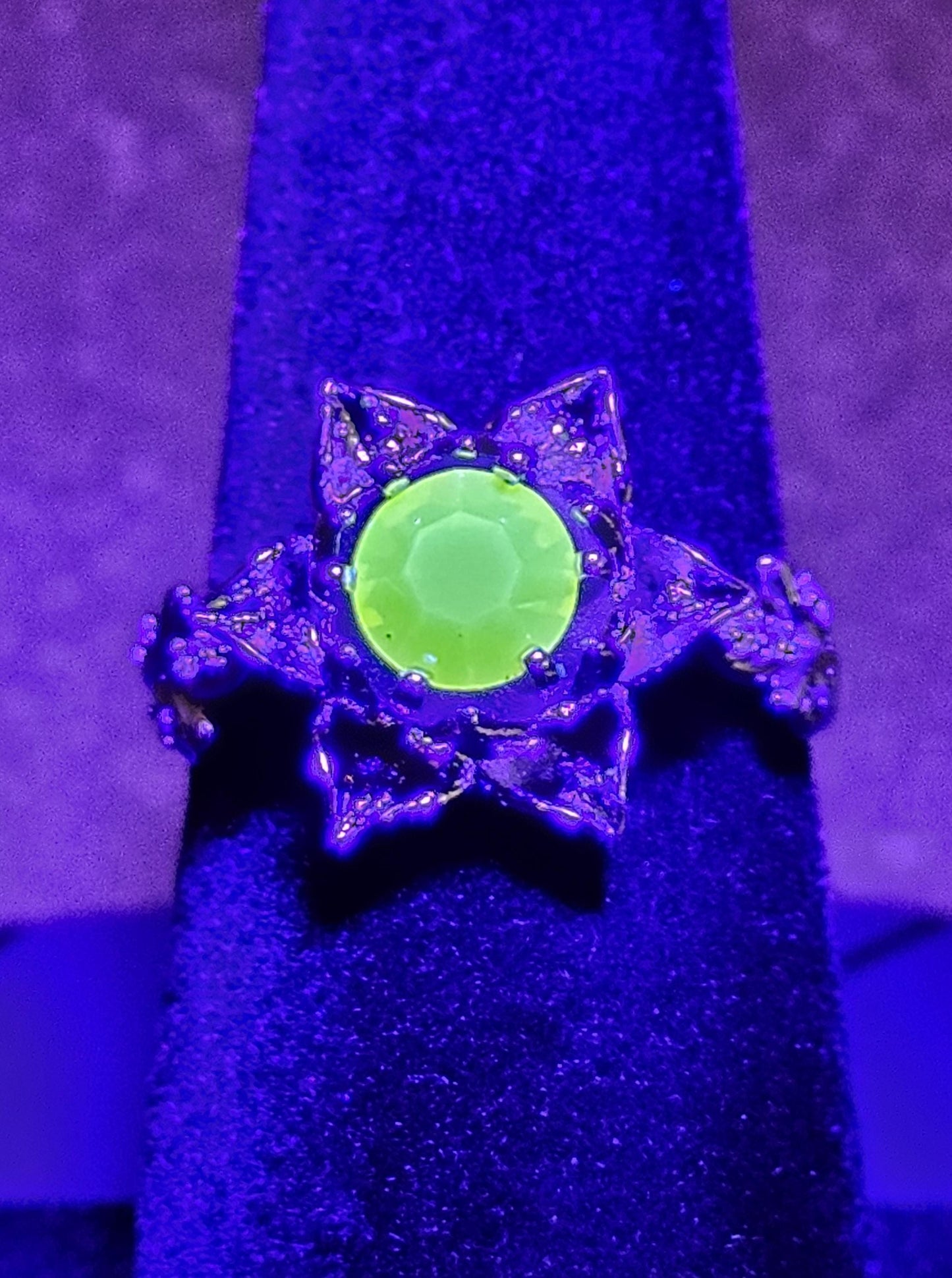 Uranium Glass Round cut Ring Flower style new Sterling Silver size 7 vintage Yellow Uranium glass stone that glows under black / UV light