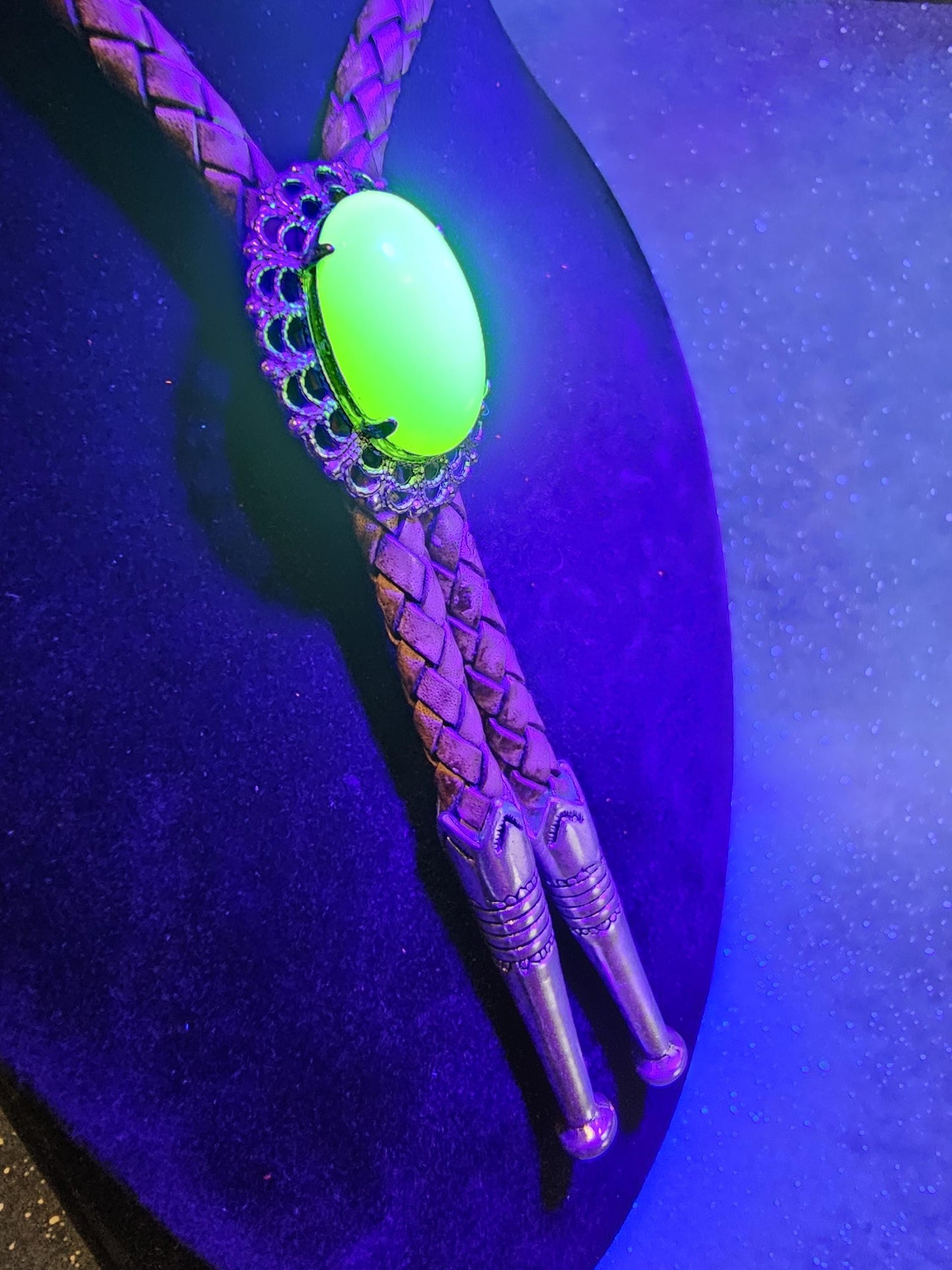 Uranium Glass Bolo Tie 25x18 mm Round top Cabochon cut Oval cut vintage Uranium glass stone Opal or Green that glows under Black / UV light