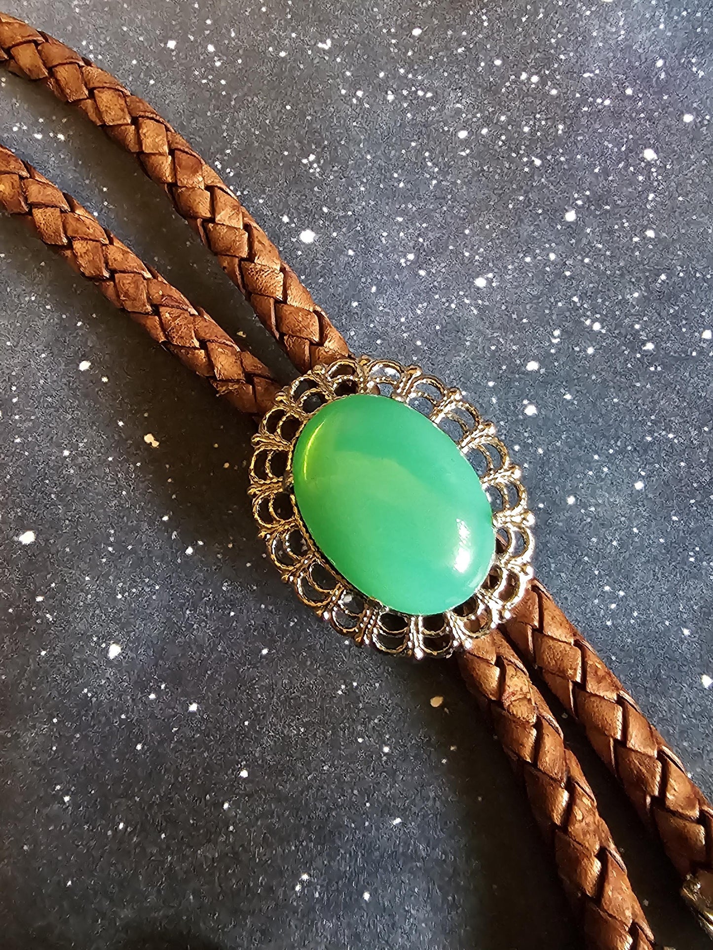 Uranium Glass Bolo Tie 25x18 mm Round top Cabochon cut Oval cut vintage Uranium glass stone Opal or Green that glows under Black / UV light