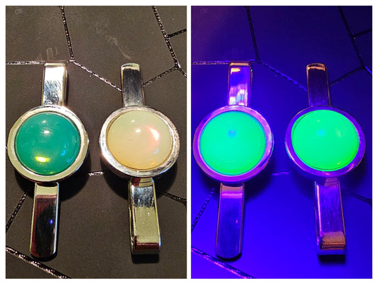 Uranium Glass Tie Clip new Silver color with vintage 15mm Round Uranium Glass stones in new Sterling Silver that glows under black/UV light