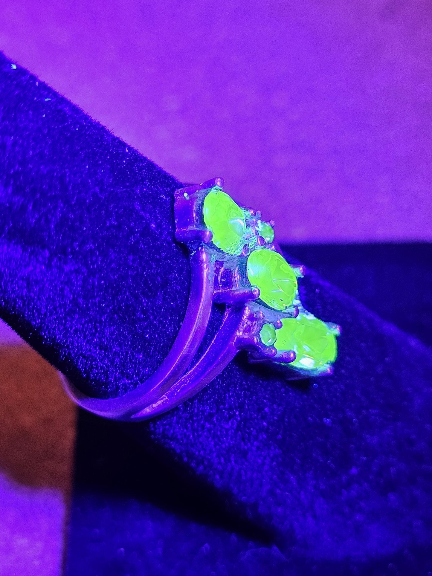 Uranium Glass Oval cut Ring size 7 new Sterling Silver with three vintage 6x4 mm Uranium glass stones that glow under black / UV light