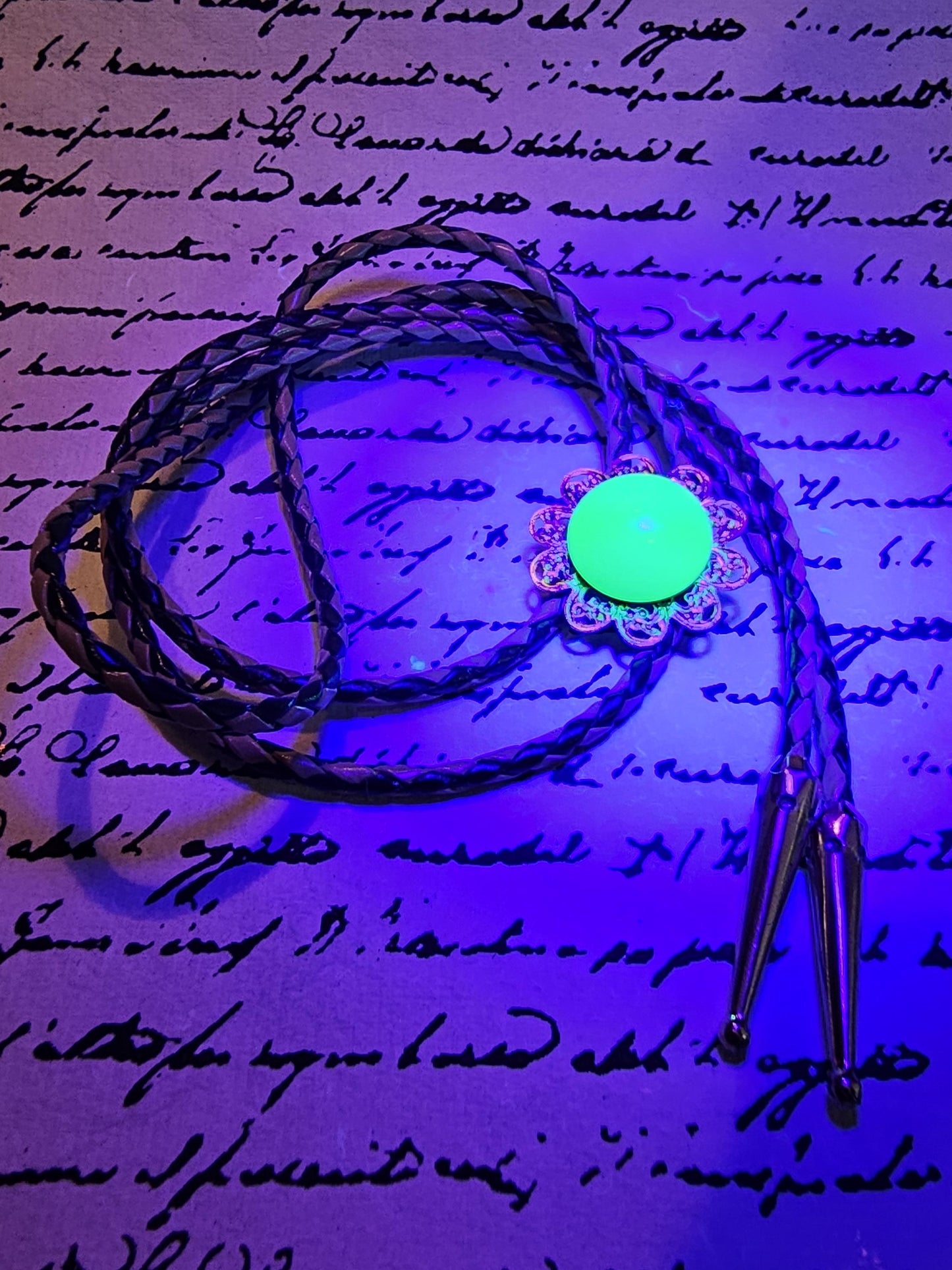 Uranium Glass Bolo Tie Gold color w/ Green 18 mm Round cut Round top Cabochon cut vintage Uranium Glass stone that glows under black/UV ligh