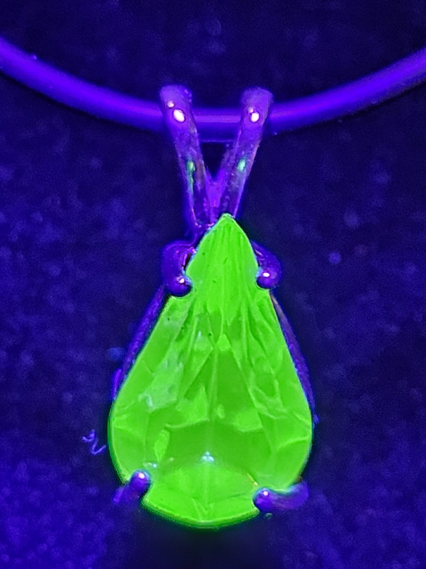 Uranium Glass Pear cut Pendant and Earrings new Sterling Silver with vintage Uranium glass 13x8 mm stones that glow under black/UV light