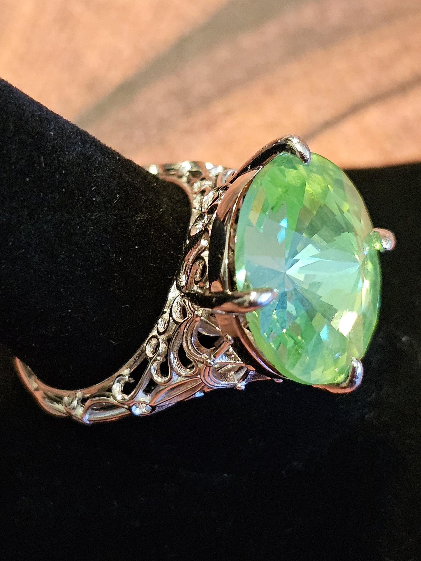 Uranium Glass Round cut Ring size 9.5 with a large 18 mm vintage Uranium glass Rivolis style Round cut stone that glows under black/UV light