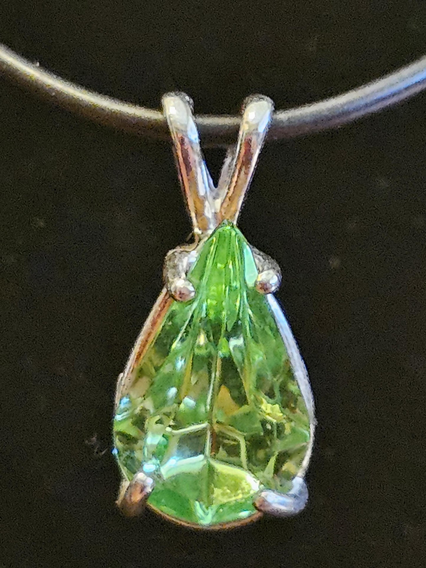 Uranium Glass Pear cut Pendant and Earrings new Sterling Silver with vintage Uranium glass 13x8 mm stones that glow under black/UV light