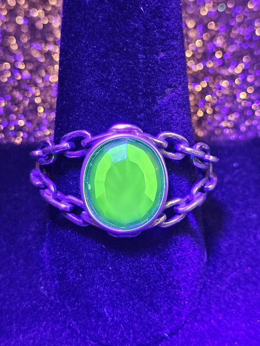 Uranium Glass Men's Ring Adjustable size Chain style with a 12x10 mm vintage Uranium glass Oval cut stone that glows under black / UV light