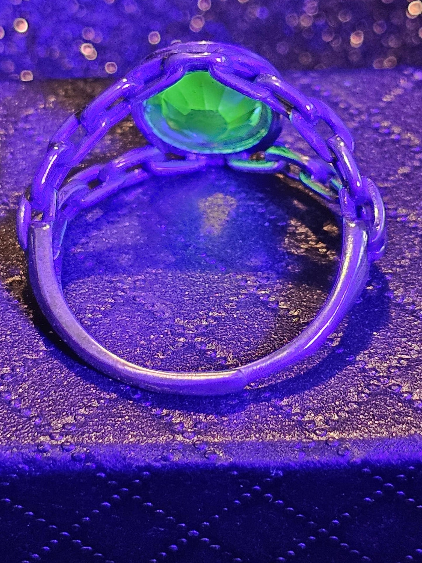 Uranium Glass Men's Ring Adjustable size Chain style with a 12x10 mm vintage Uranium glass Oval cut stone that glows under black / UV light