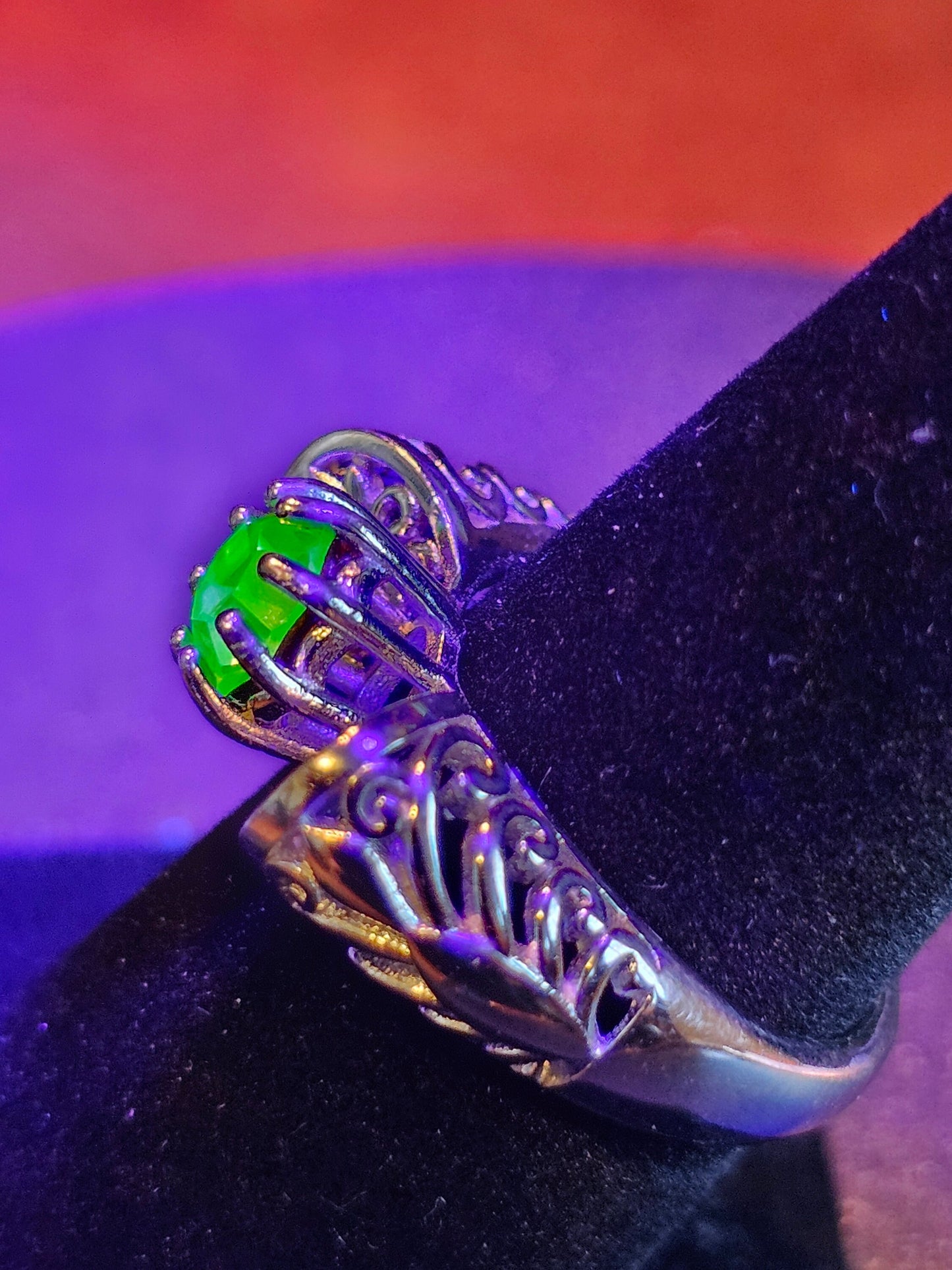 Uranium Glass Round cut Ring vintage style size 7 in new Sterling Silver with a  Uranium glass stone that glows under black / UV light