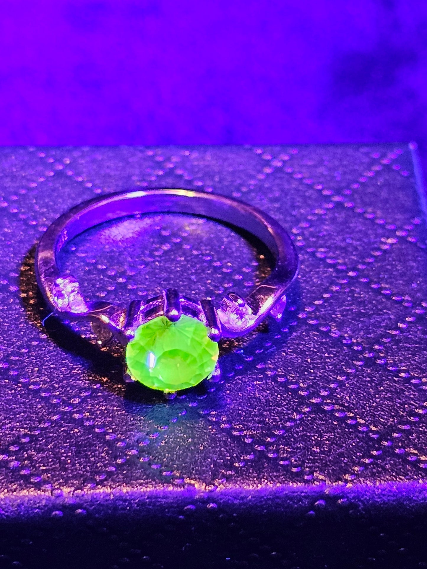 Uranium Glass Round cut Ring size 5 to 10 new Sterling Silver with a vintage rare Pink Uranium glass stone that glows under black / UV light