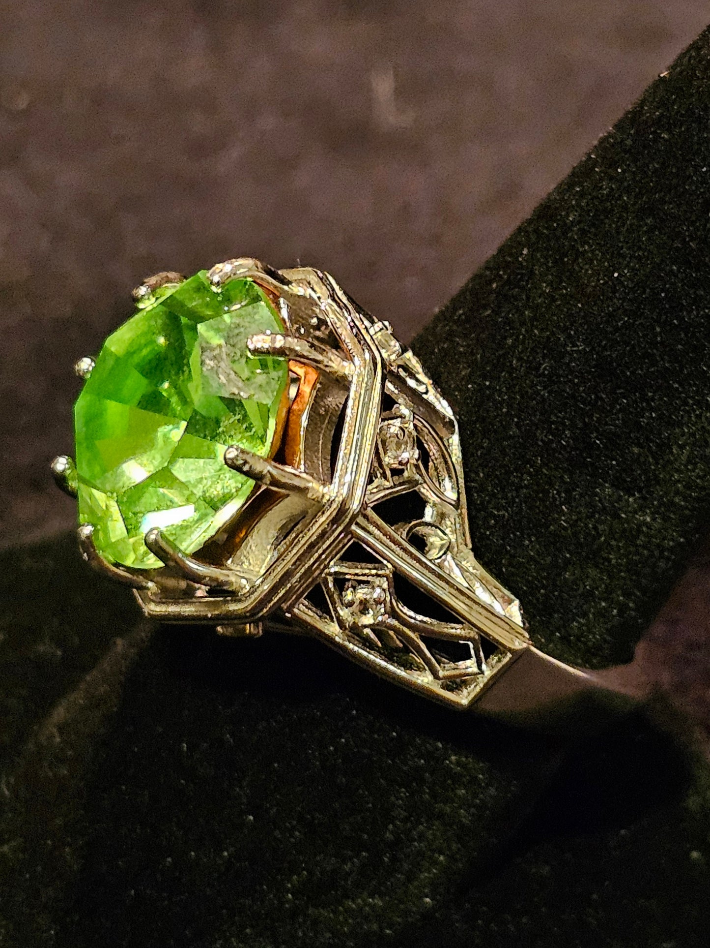 Uranium Glass Round cut Ring size 6.5, 7, 7.5 new Sterling Silver with a large vintage Uranium glass stone that glows under black / UV light