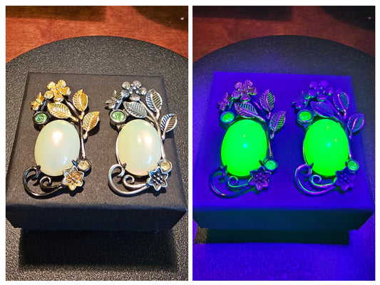 Pendentif en verre d'uranium, magnifique nouveau cadre en argent sterling avec une grande pierre de verre d'uranium vintage 18x13 qui brille sous la lumière noire / UV