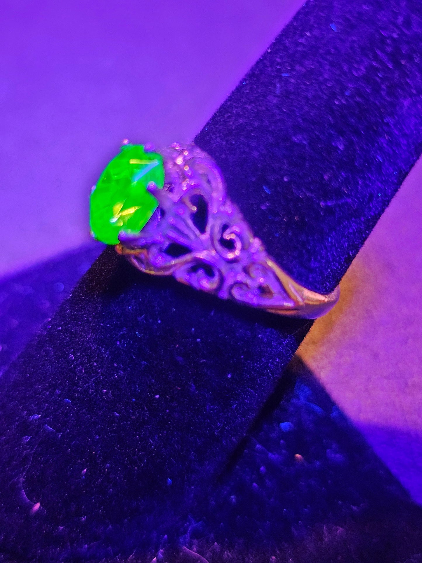 Uranium Glass Oval cut Ring size 6.5, new filigree style Sterling Silver with  vintage Uranium glass stone that glows under black / UV light