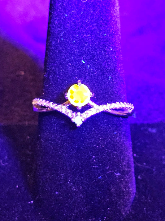 Bague ronde en verre de cadmium et d'uranium, taille 5 à 11, en argent sterling neuf avec pierres qui brillent sous la lumière noire / UV
