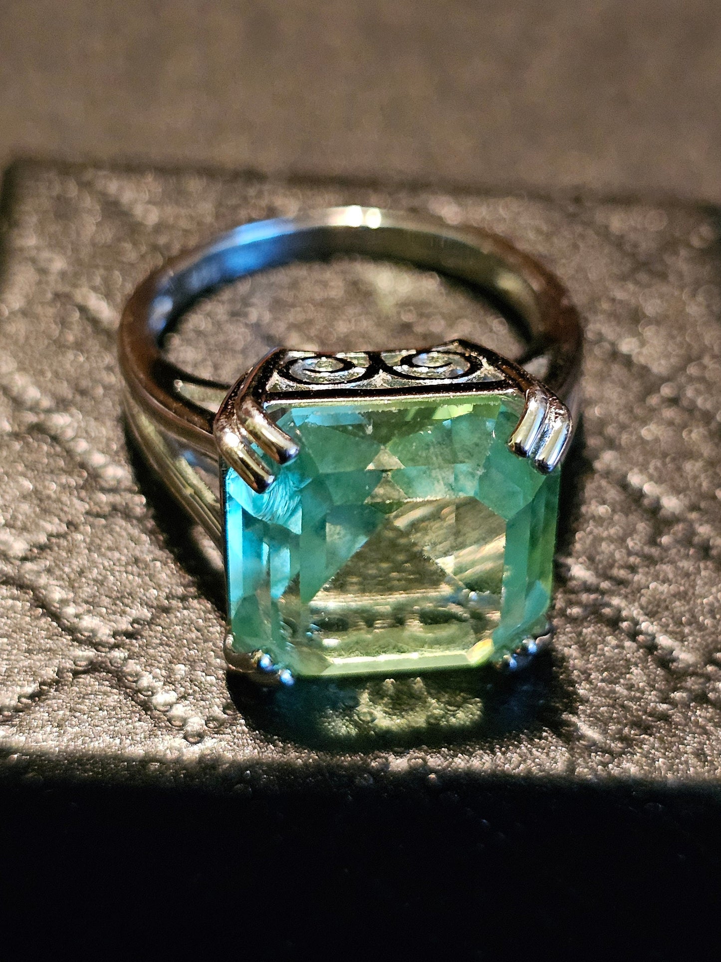 Uranium Glass Princess cut Ring size 6.5, 7, or 7.5 new Sterling Silver large vintage Uranium glass stone that glows under black / UV light