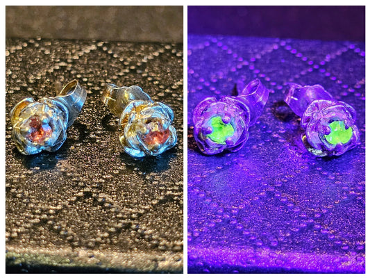 Boucles d'oreilles en verre d'uranium rose en argent sterling avec pierres en verre d'uranium rose vintage, brille sous la lumière noire/UV