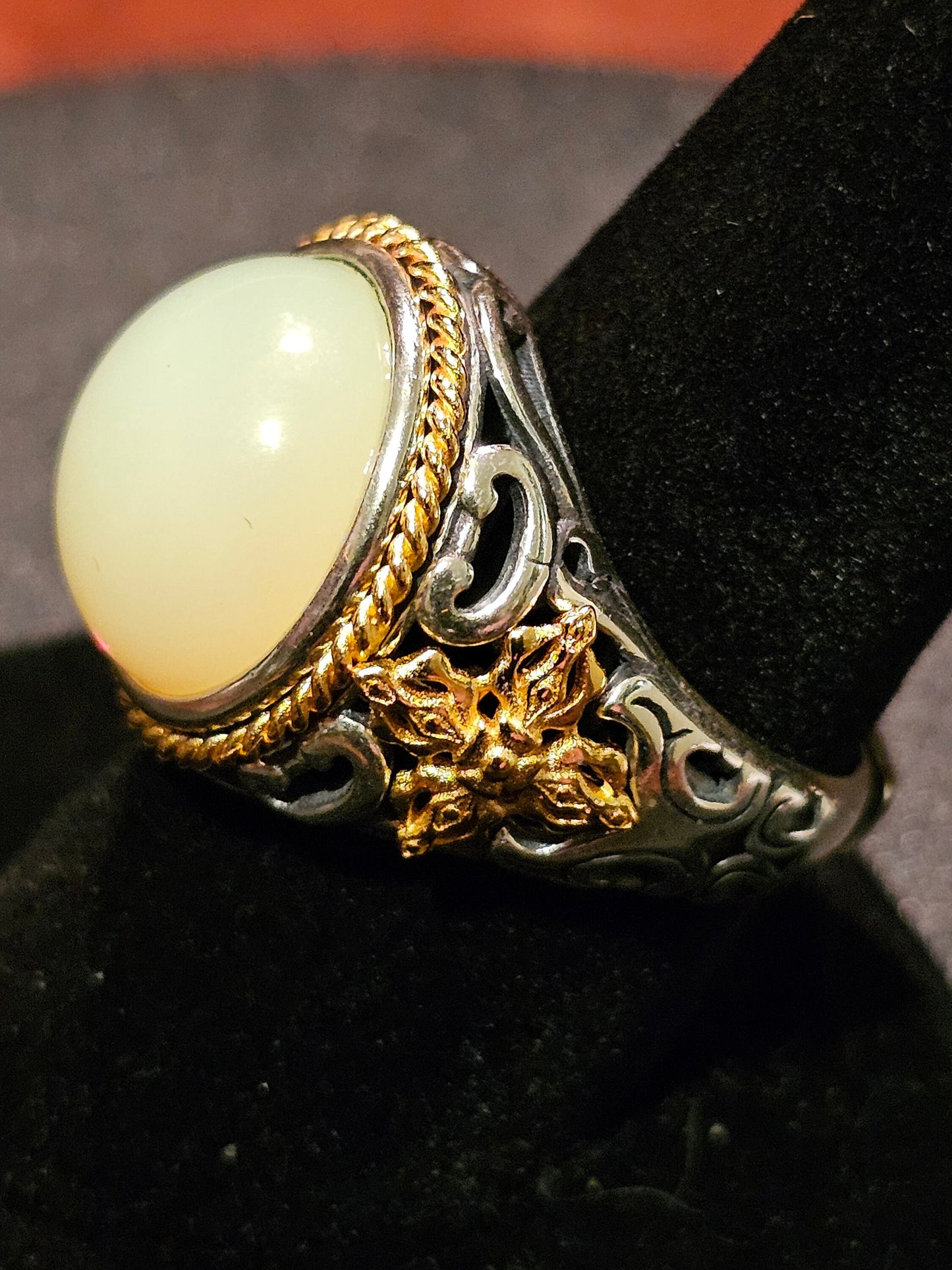 Uranium Glass Men's Ring Adjustable with 15 mm vintage Uranium glass Round cut Cabochon opal colored stone that glows under black / UV light