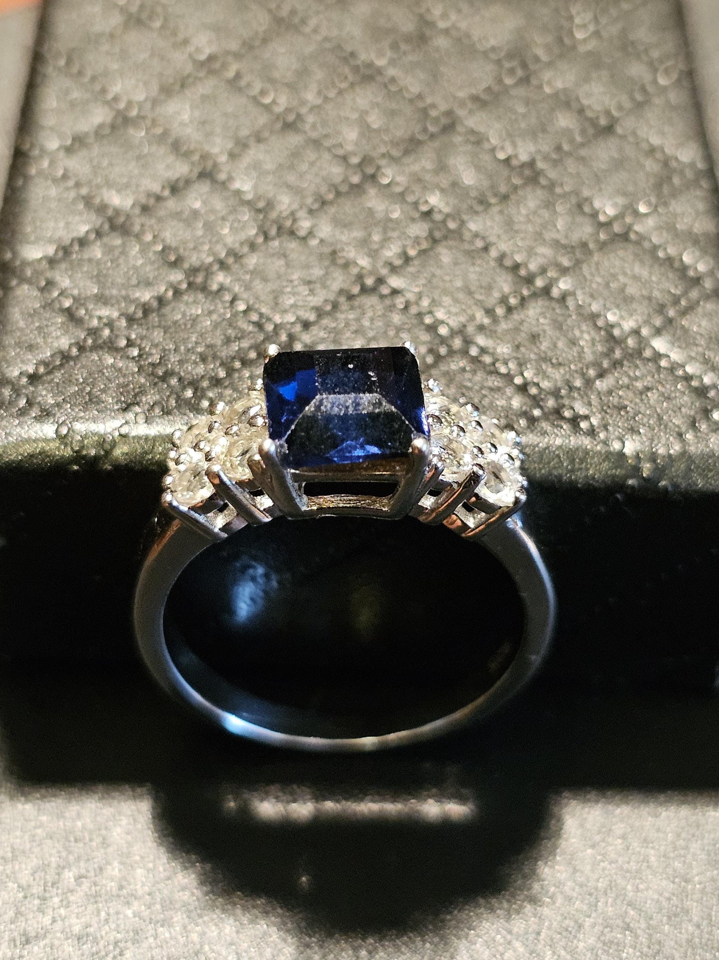 Uranium Glass Princess cut Ring size 7.5 new Sterling Silver with a super rare Blue Uranium glass stone that glows under black / UV light