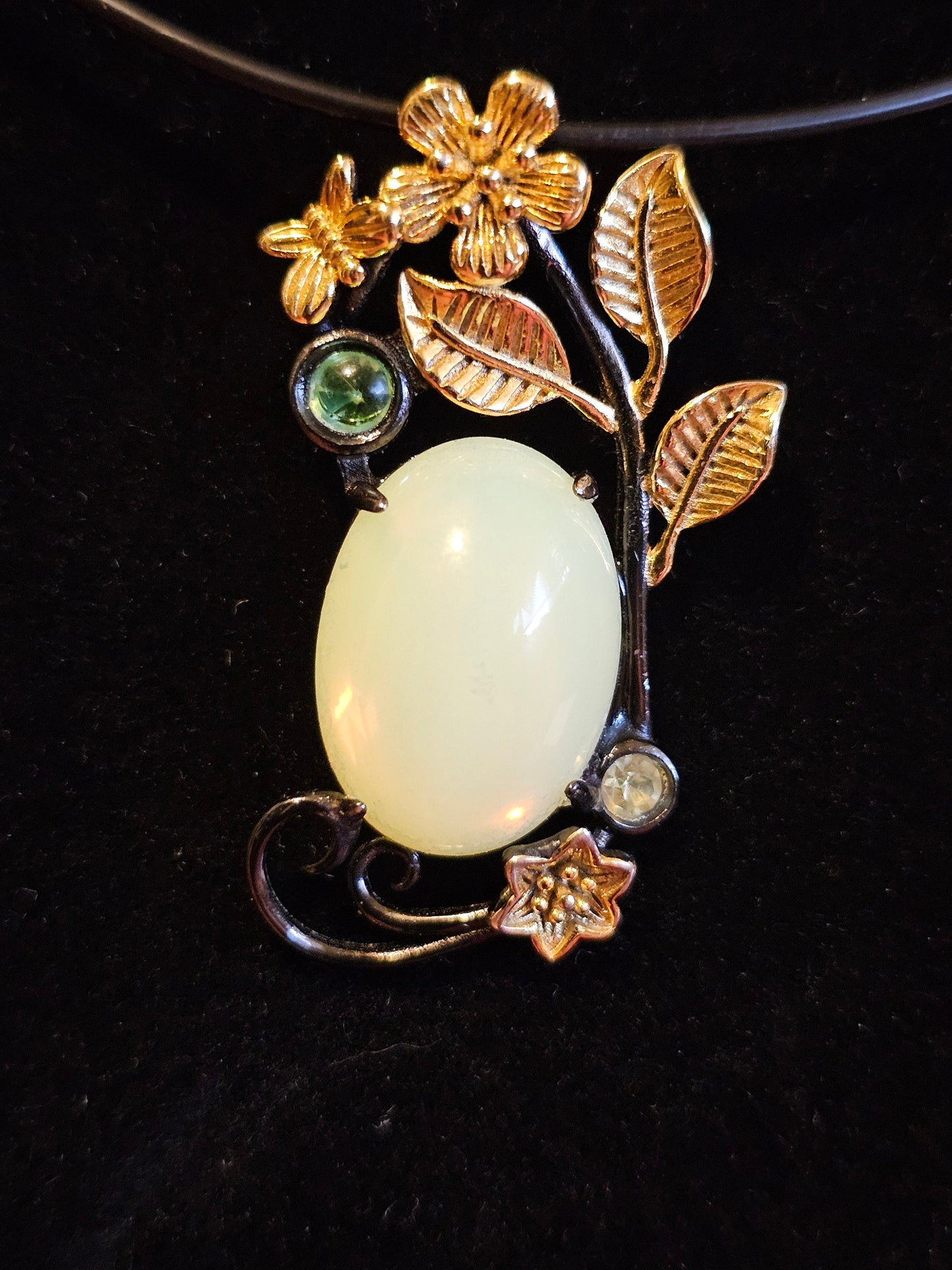 Pendentif en verre d'uranium, magnifique nouveau cadre en argent sterling avec une grande pierre de verre d'uranium vintage 18x13 qui brille sous la lumière noire / UV